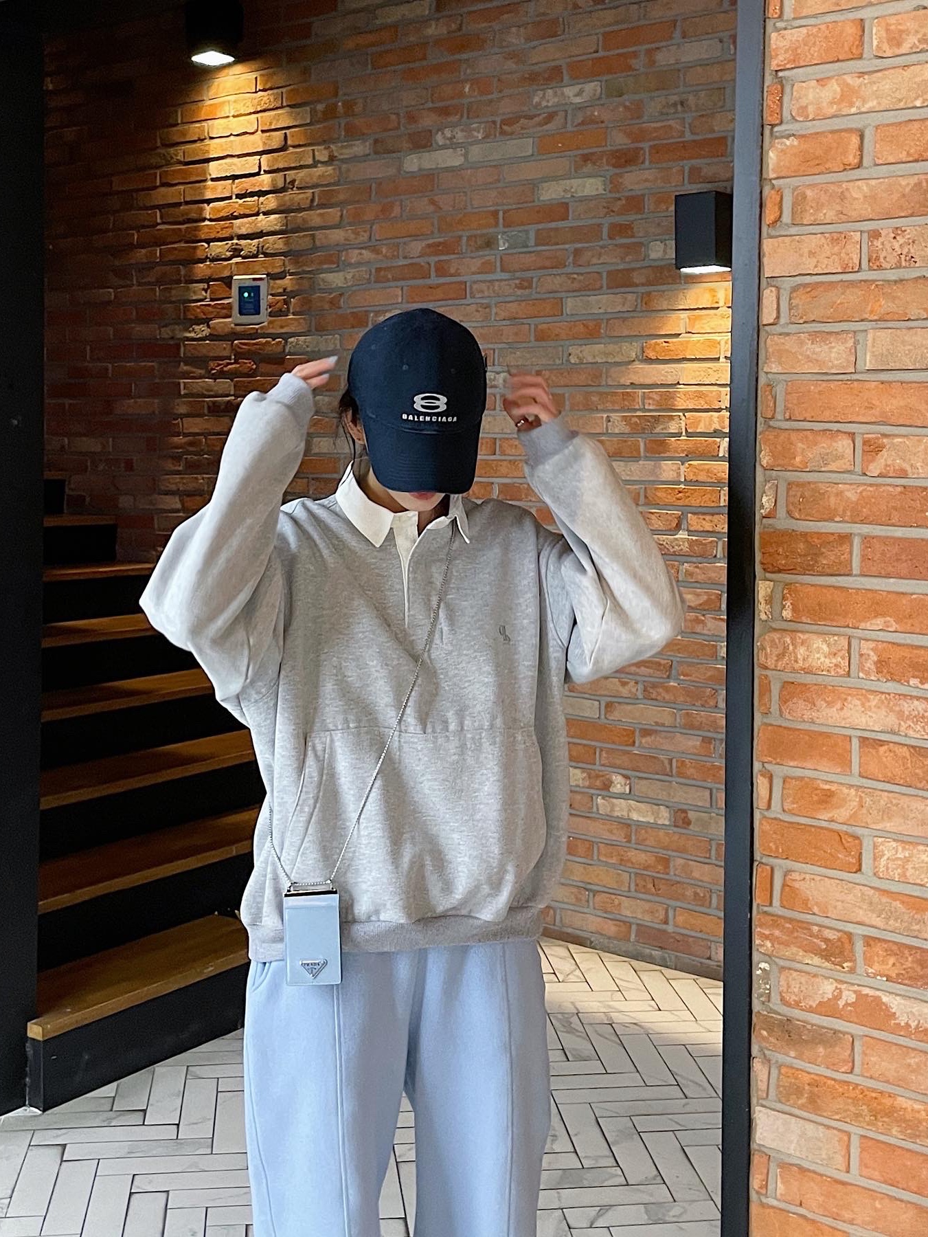 Nike x Sacai x Undercover LDWaffle Night Maroon Team Royal, Balenciaga Unity Snowboard Cap Navy Blue 착용 스타일 - 3