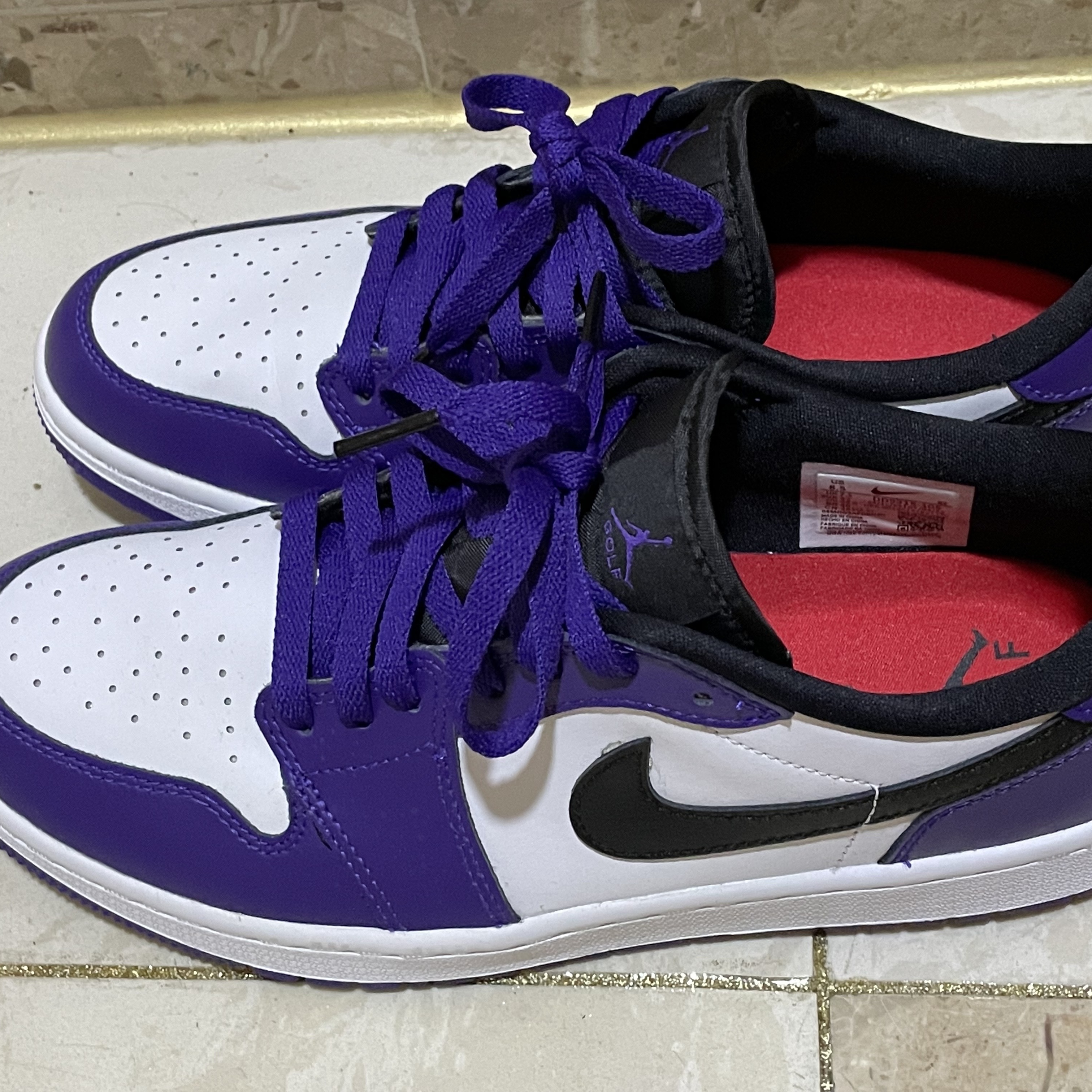 Jordan 1 Low Golf Court Purple 착용 스타일 - 1