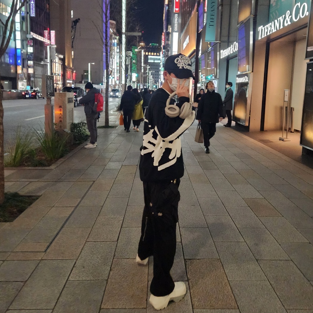 Stussy Stock Sweater Black, Converse x A-Cold-Wall Geo Forma Boot Lily White 착용 스타일 - 2