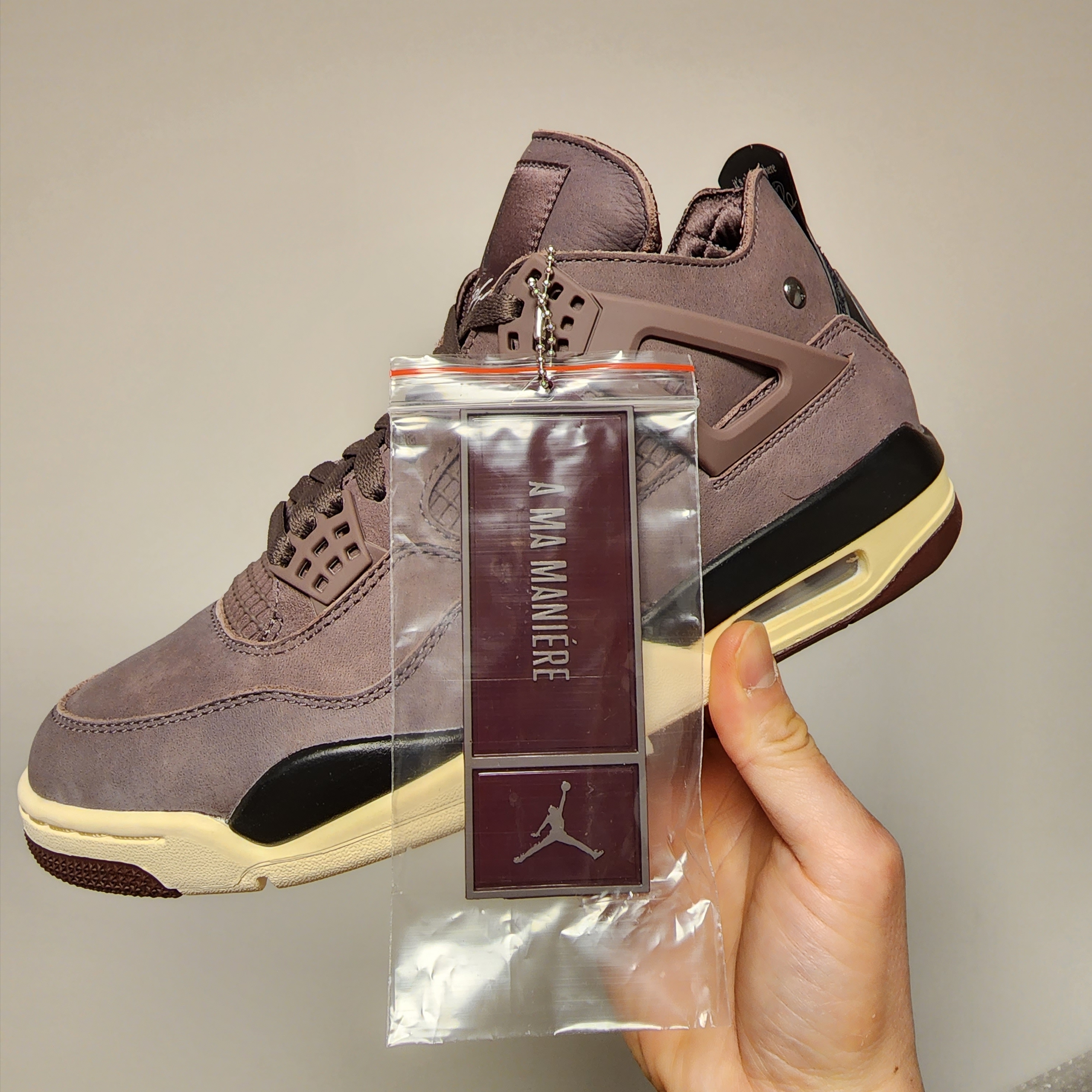 Jordan 4 x A Ma Maniere Retro Violet Ore 착용 스타일 - 1