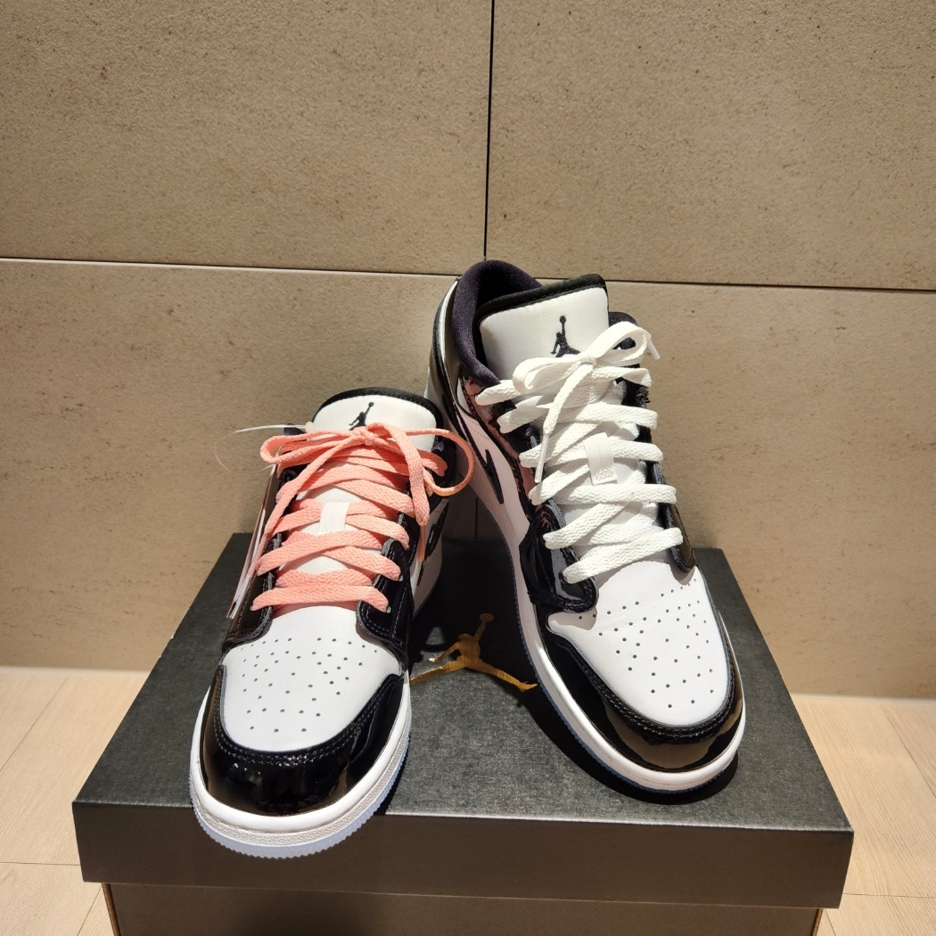 Jordan 1 Low Golf Noble Green, (GS) Jordan 1 Low SE Concord 착용 스타일 - 2