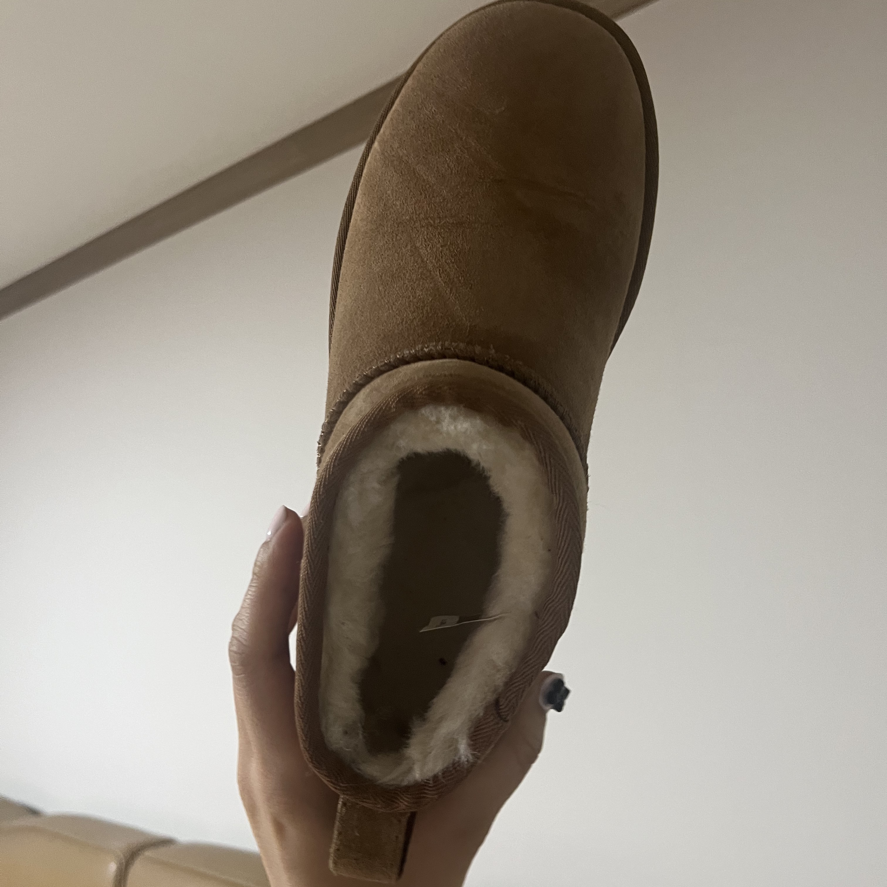 (W) UGG Classic Ultra Mini Boots Chestnut 착용 스타일