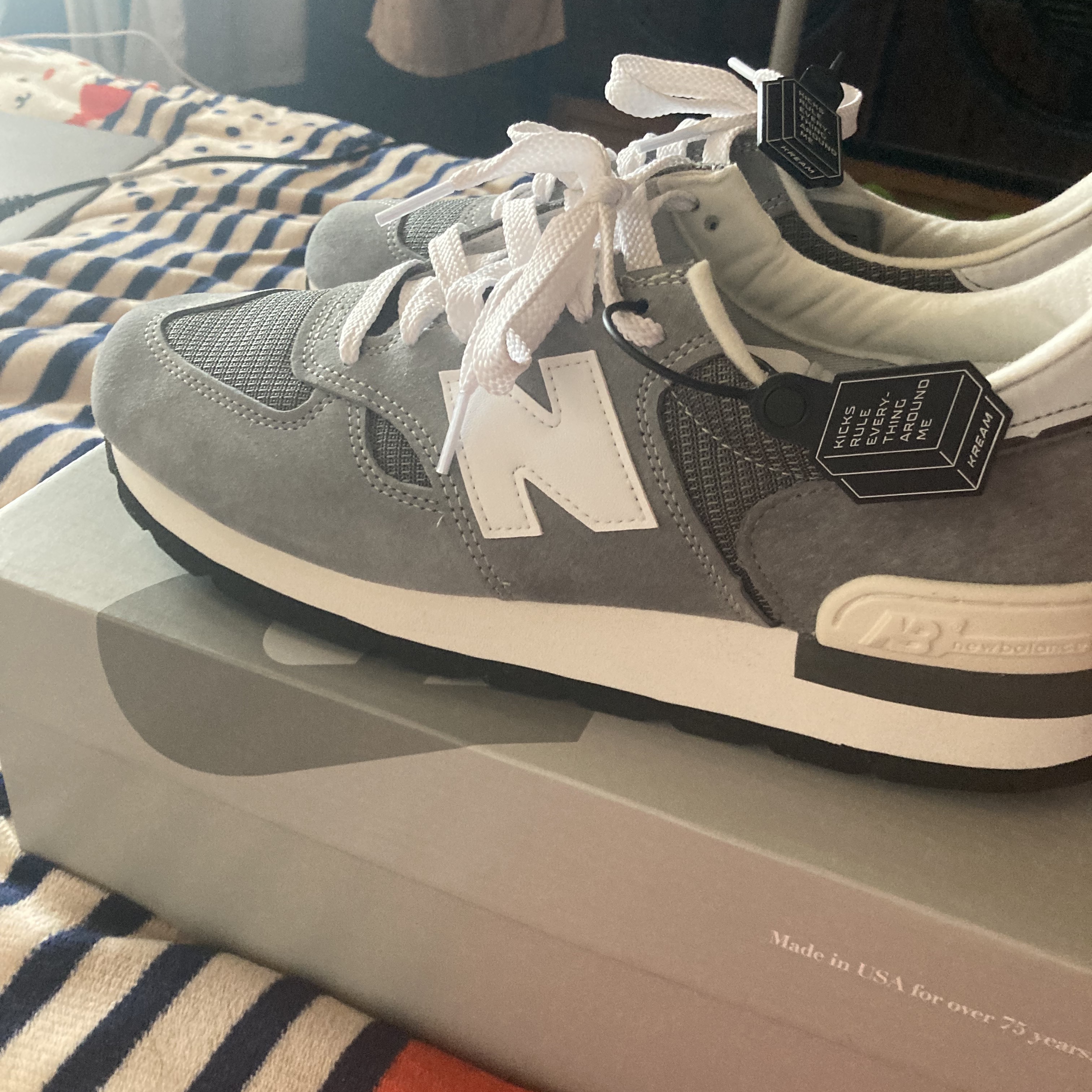 New Balance 990v1 Made in USA Grey White 착용 스타일