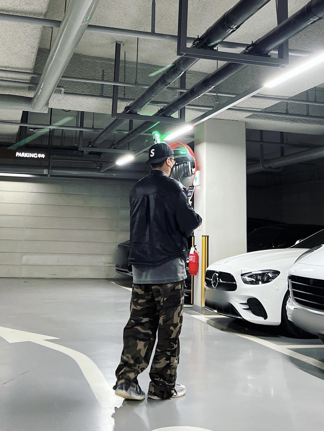 Adidas Yeezy QNTM Lifestyle 착용 스타일 - 1
