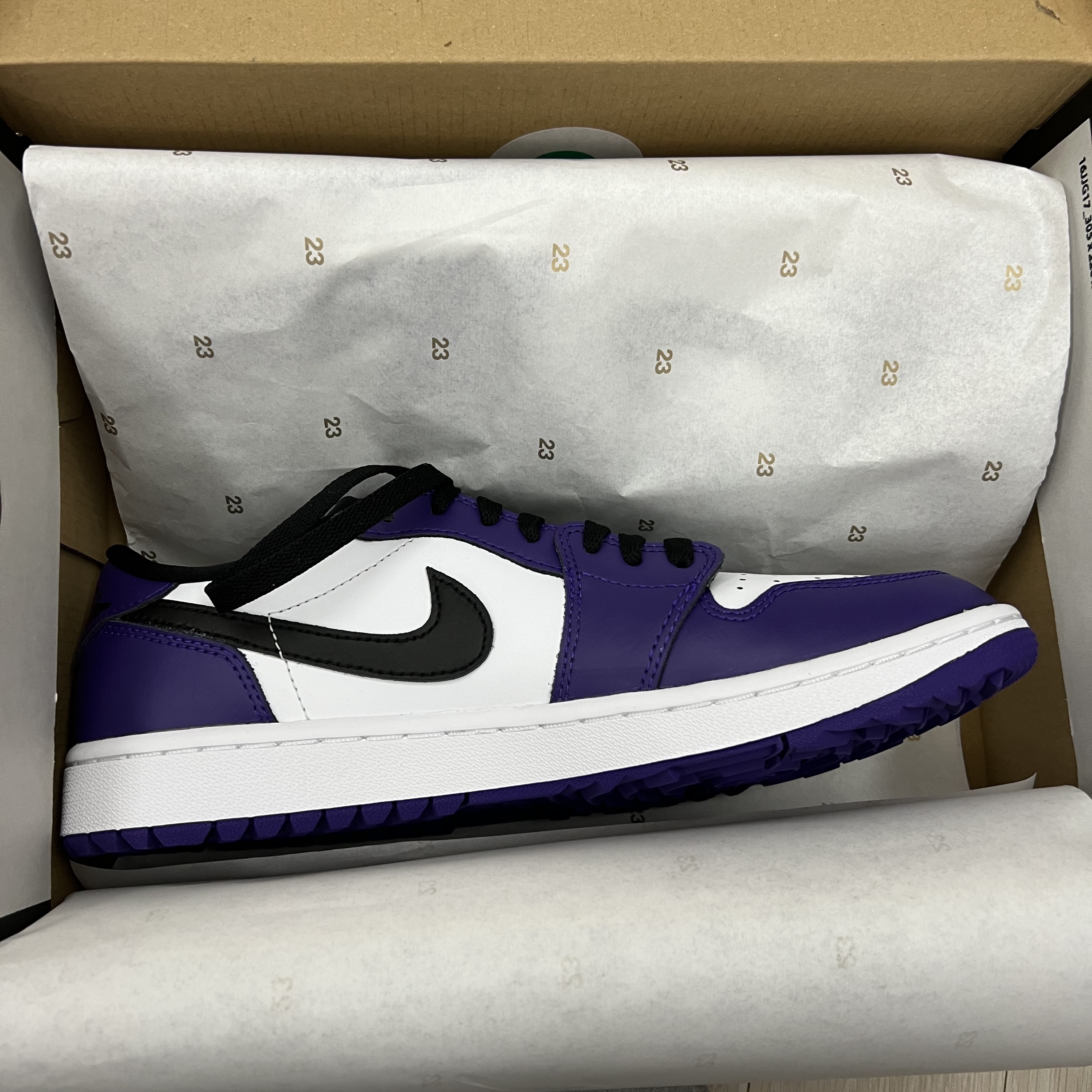 Jordan 1 Low Golf Court Purple 착용 스타일 - 4