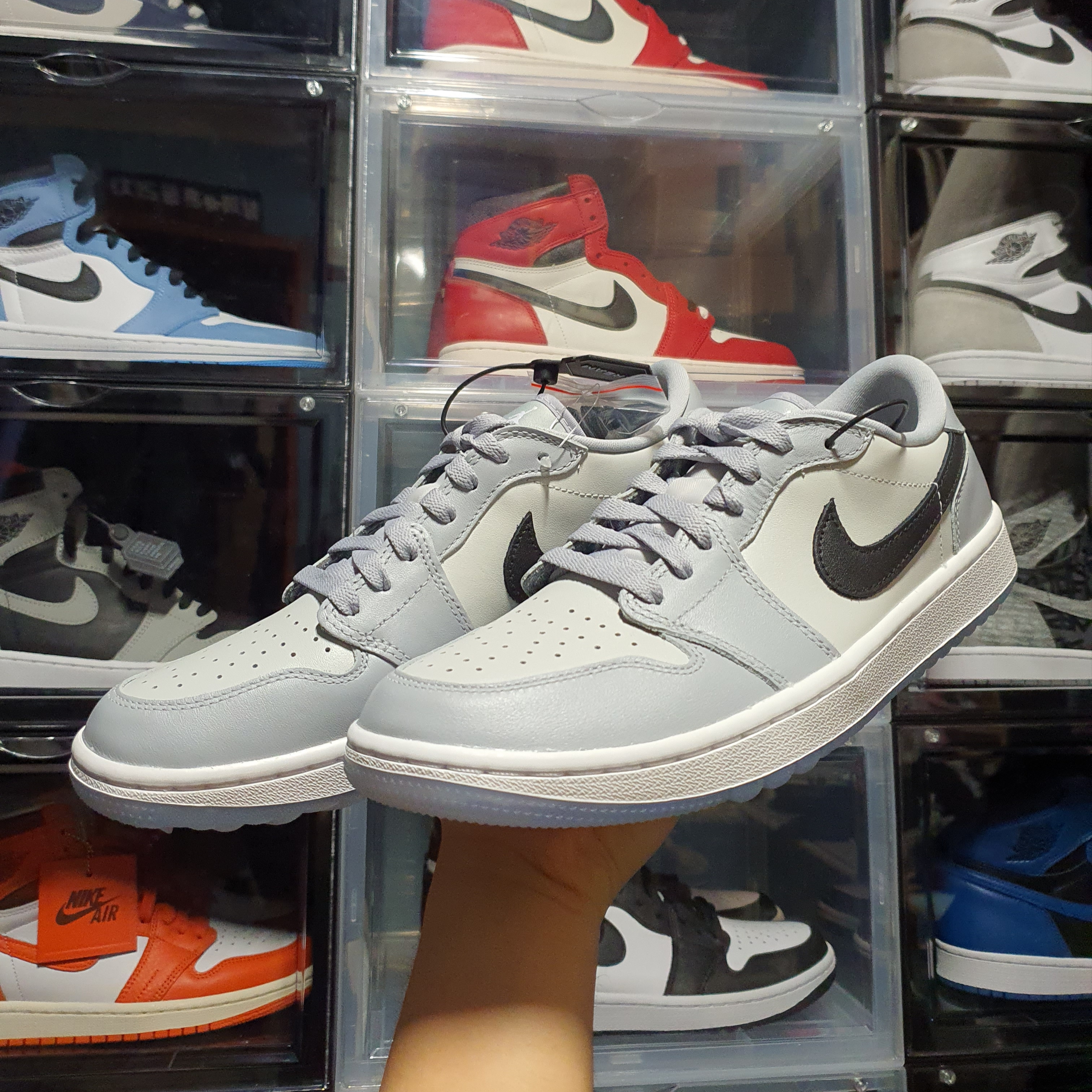 Jordan 1 Low Golf Wolf Grey 착용 스타일 - 2