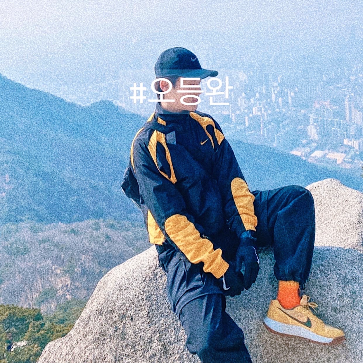 Nike ACG Be True Featherlight Cap Black, Nike ACG Smith Summit Cargo Pants Black Summit White - Asia 착용 스타일