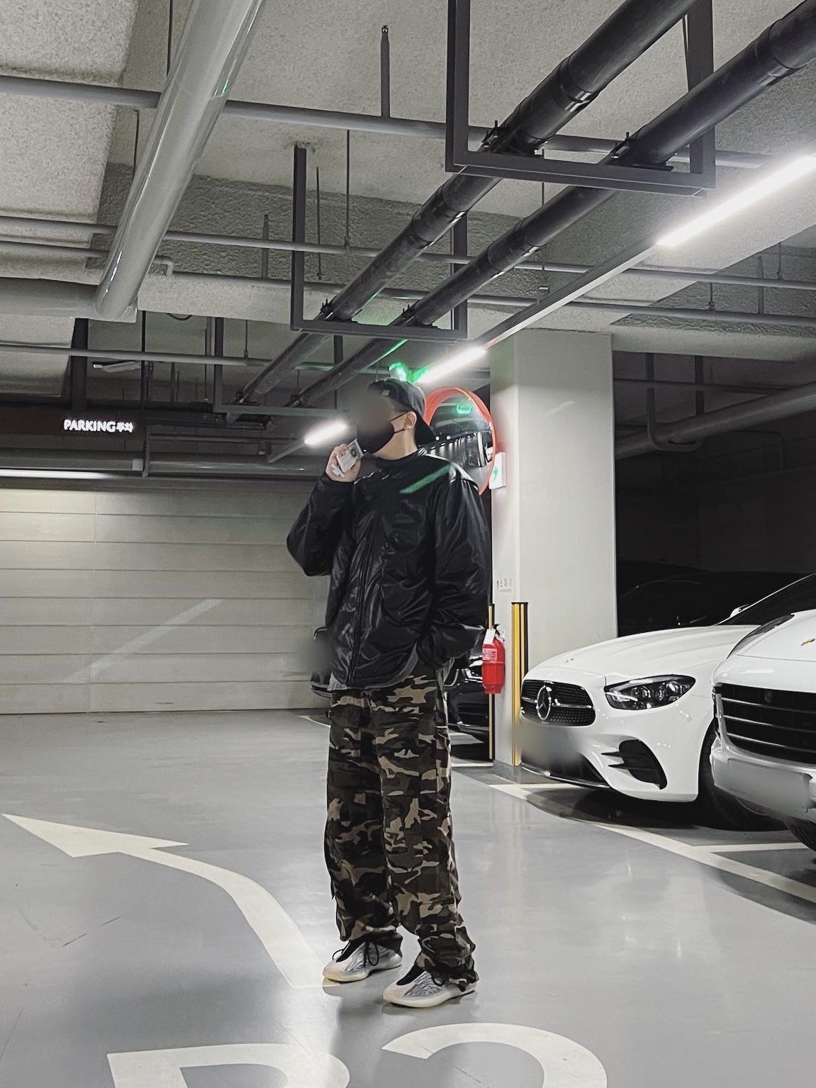 Adidas Yeezy QNTM Lifestyle 착용 스타일 - 3