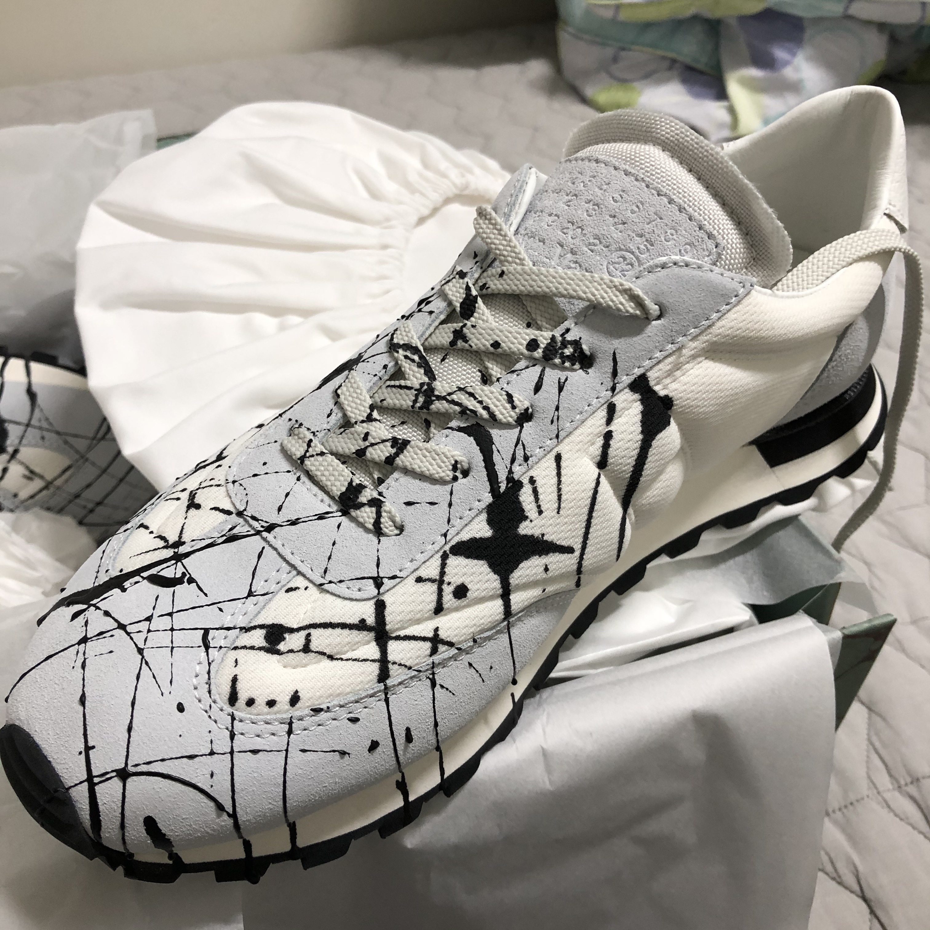 Maison Margiela Replica Paint Runners White 착용 스타일 - 1