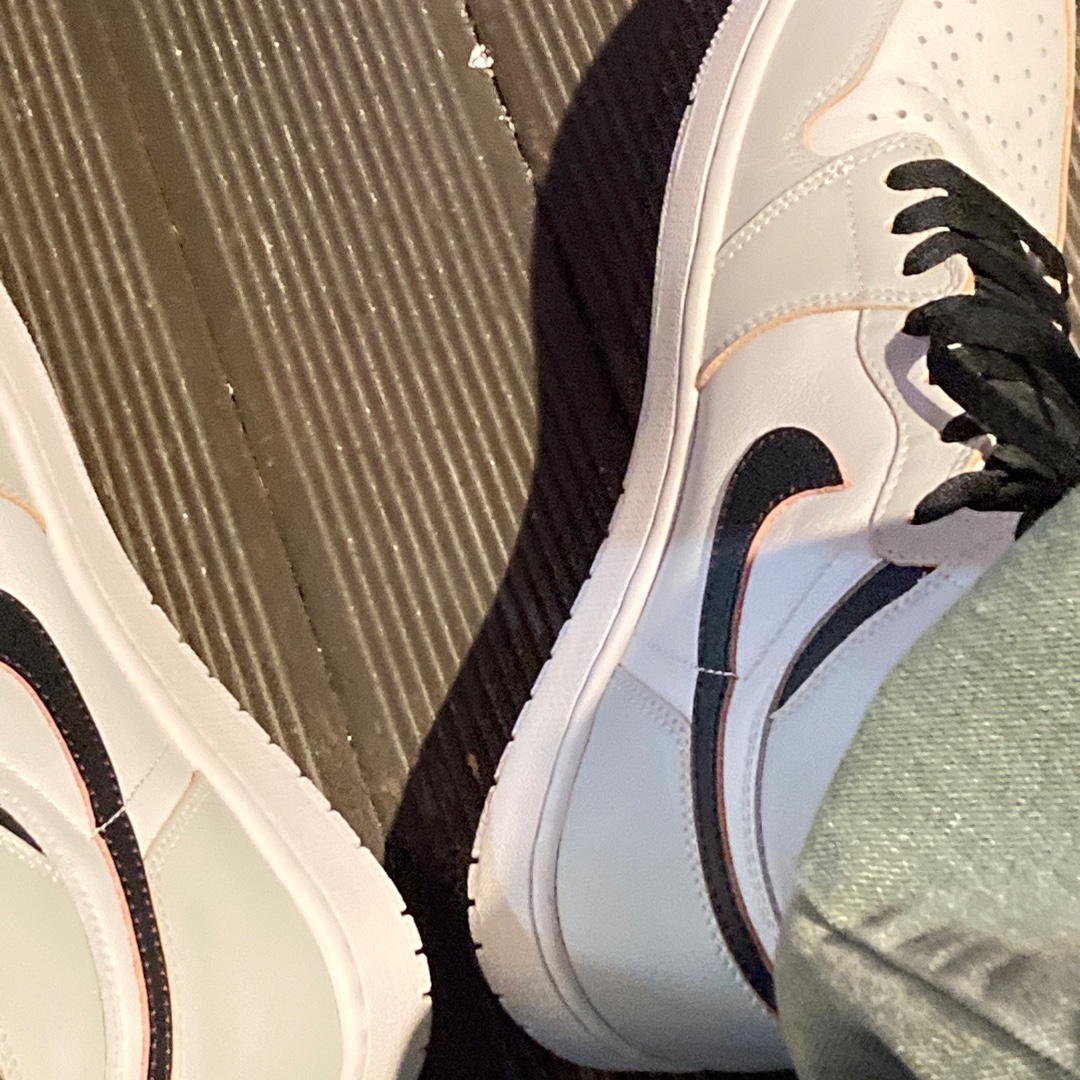 Jordan 1 Retro High OG Defiant SB NYC to Paris 착용 스타일