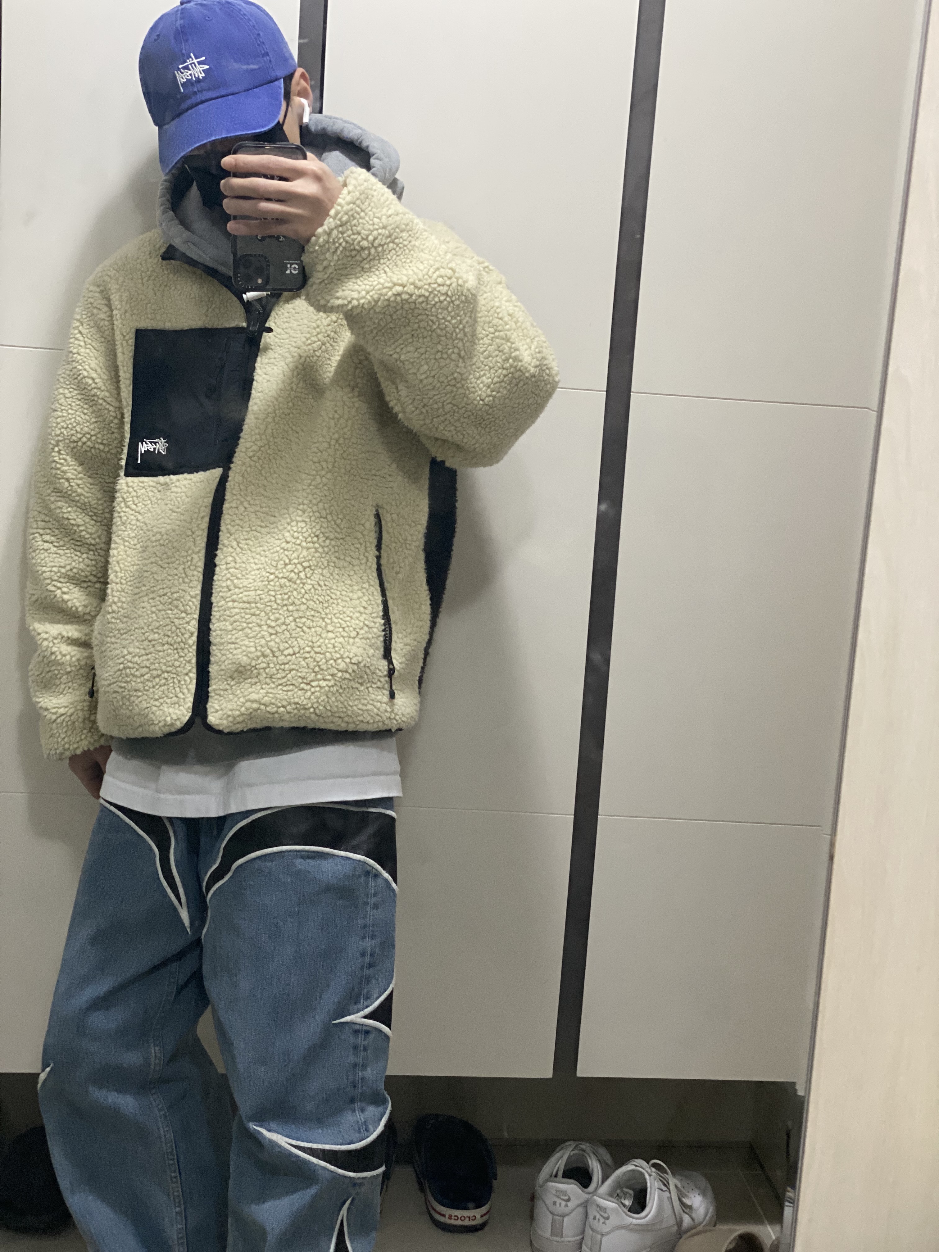 Stussy Washed Stock Low Pro Cap Blue, Stussy 8 Ball Sherpa Jacket Natural 착용 스타일