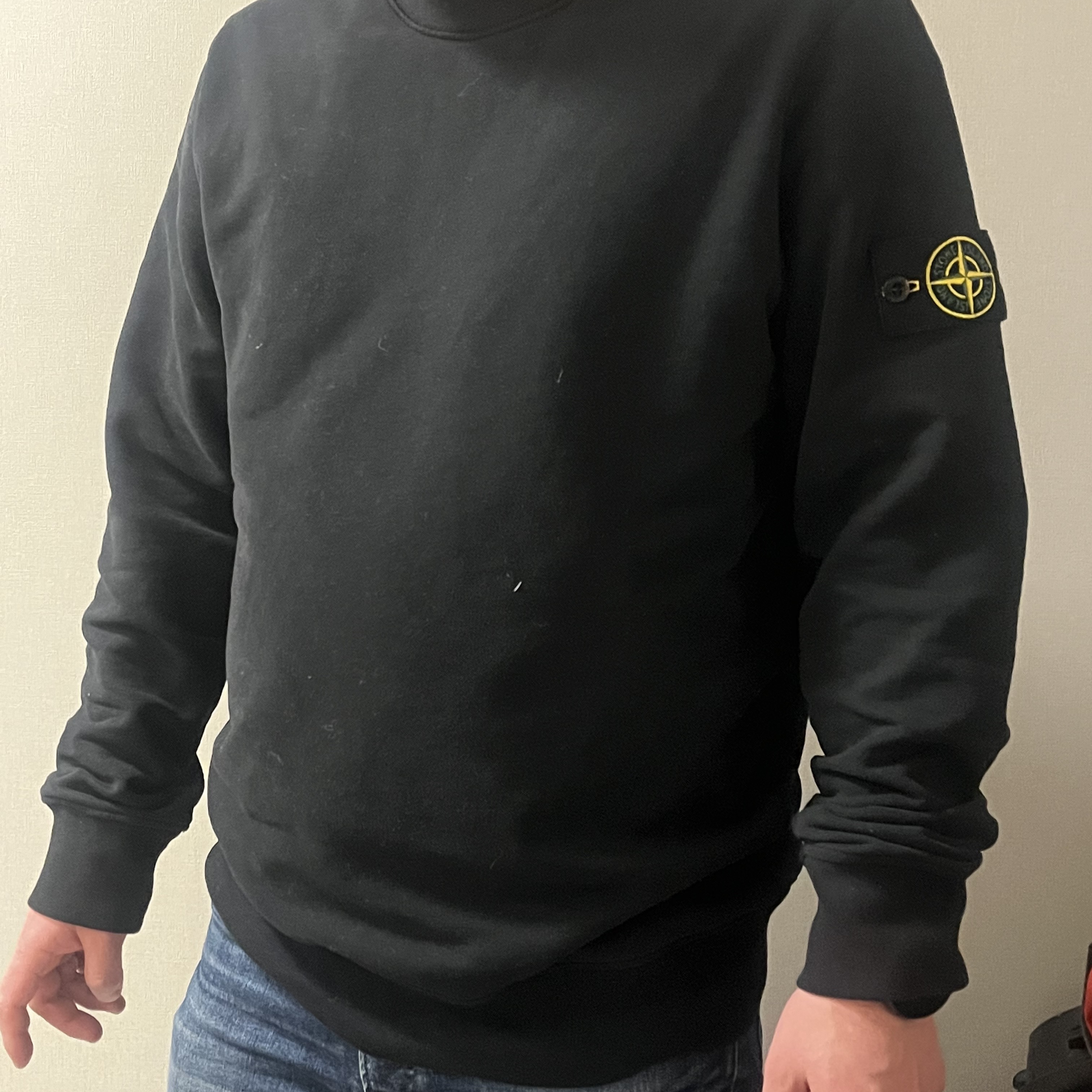 Stone Island 63020 Crewneck Sweatshirt Black - 22FW 착용 스타일