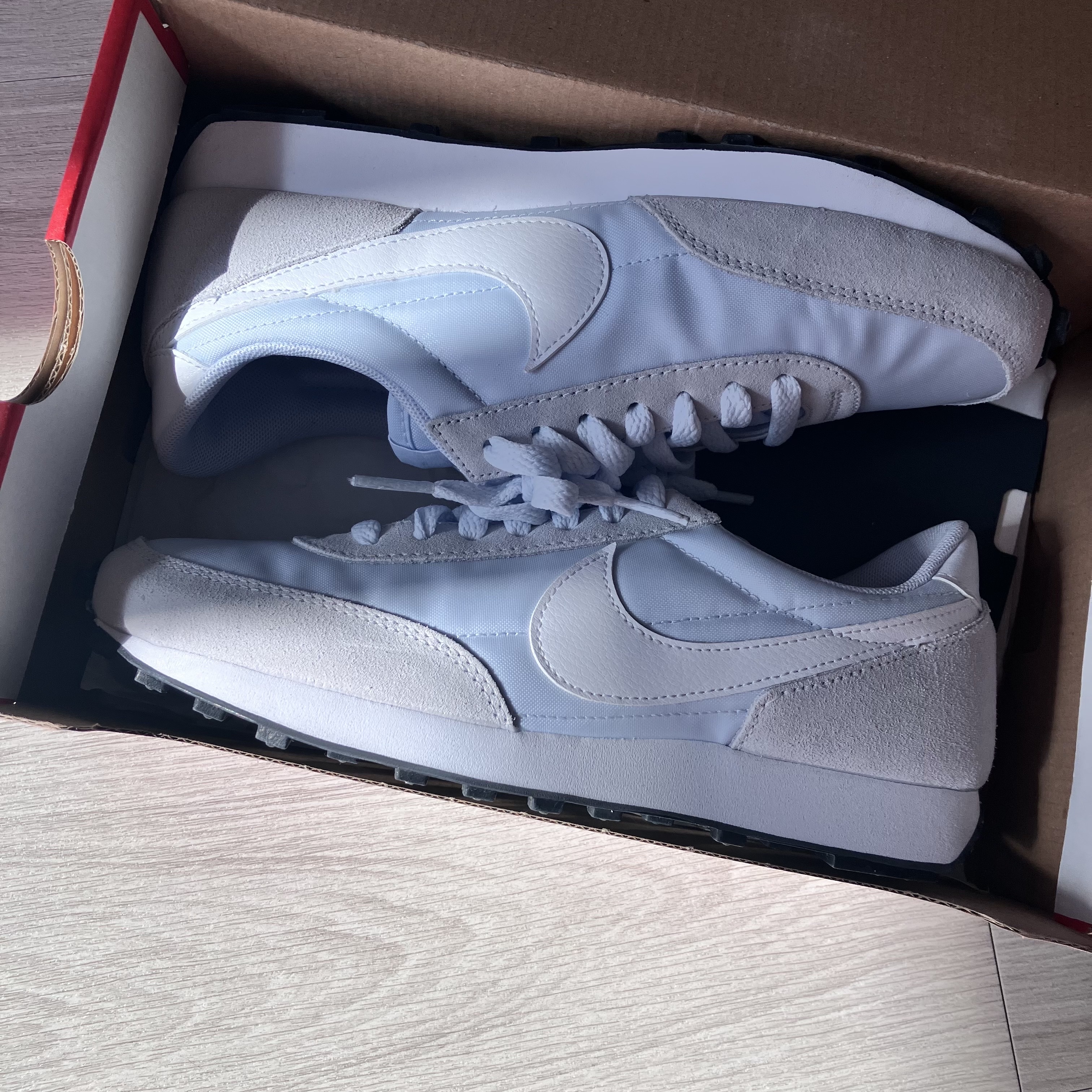 (W) Nike Daybreak Football Grey 착용 스타일