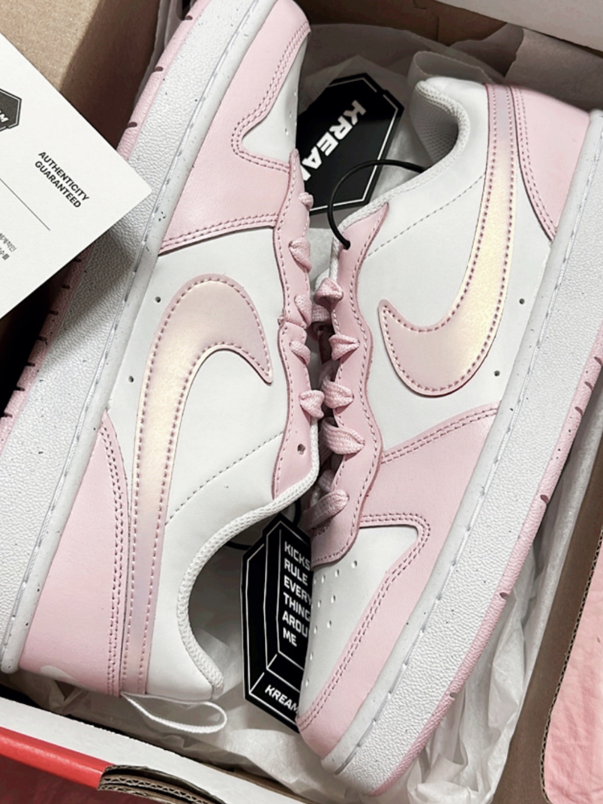 (GS) Nike Court Borough 2 SE White Pink Foam 착용 스타일