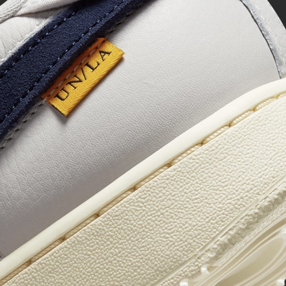 Jordan 1 x Union KO Low Sail Neutral Grey 착용 스타일 - 3