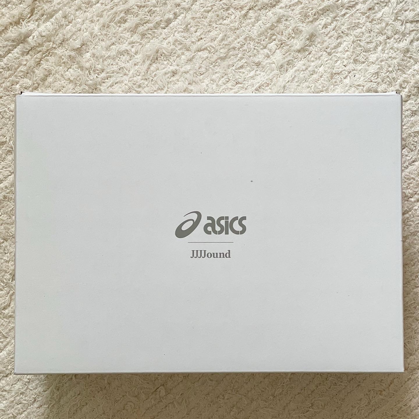 Asics x JJJJound Gel-Kayano 14 Silver Black 착용 스타일 - 2