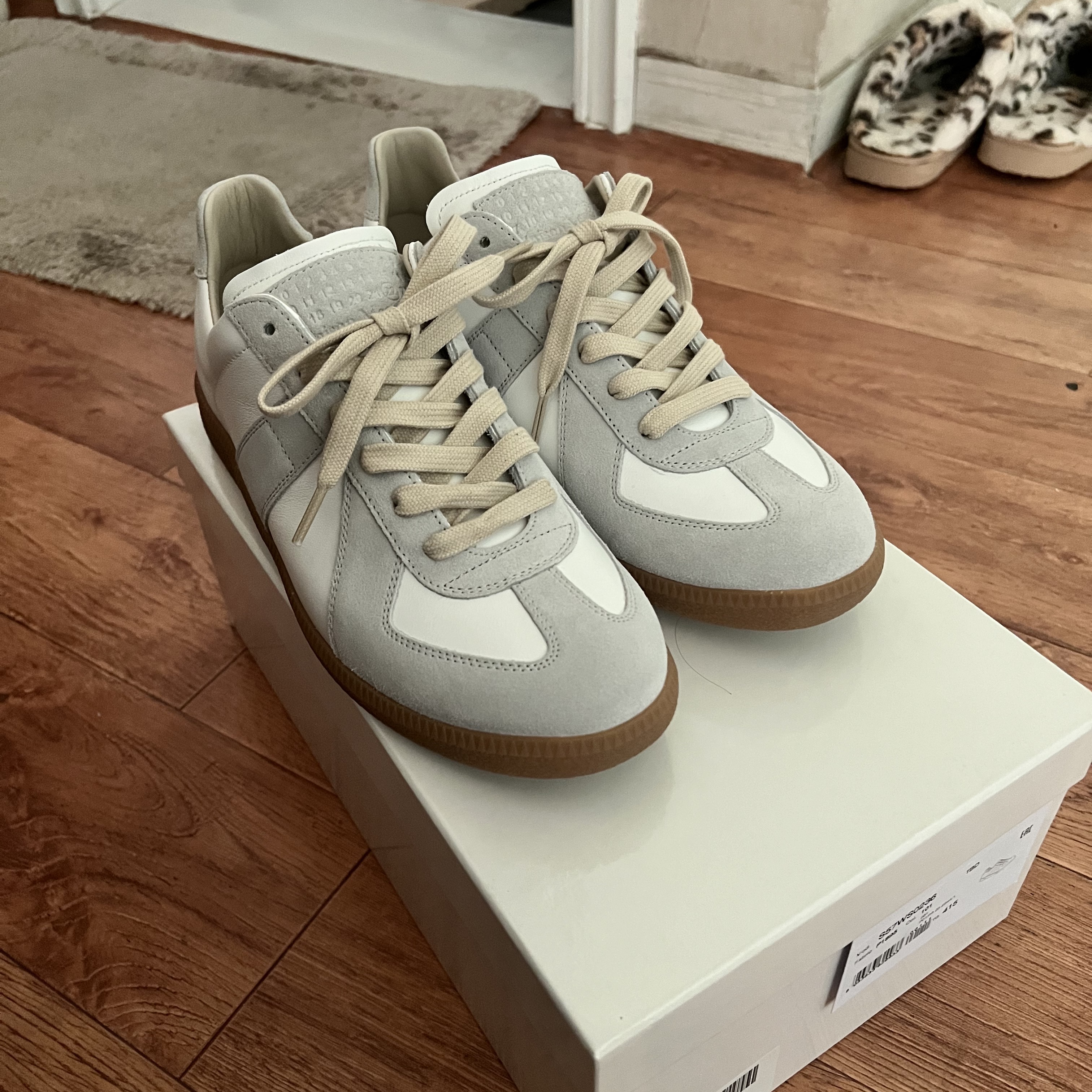 Maison Margiela Calfskin Replica Sneakers 착용 스타일 - 3