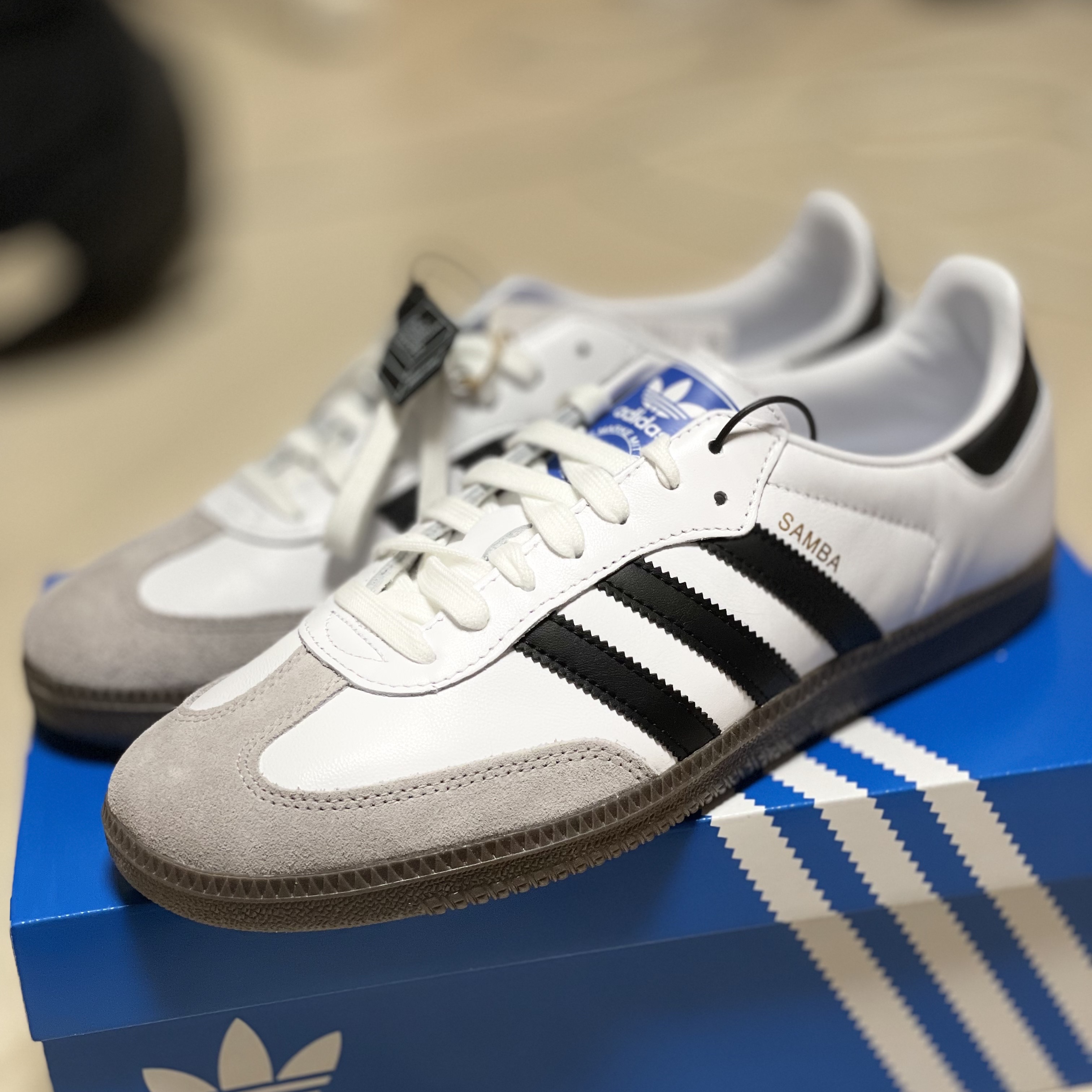Adidas Samba OG Cloud White 착용 스타일