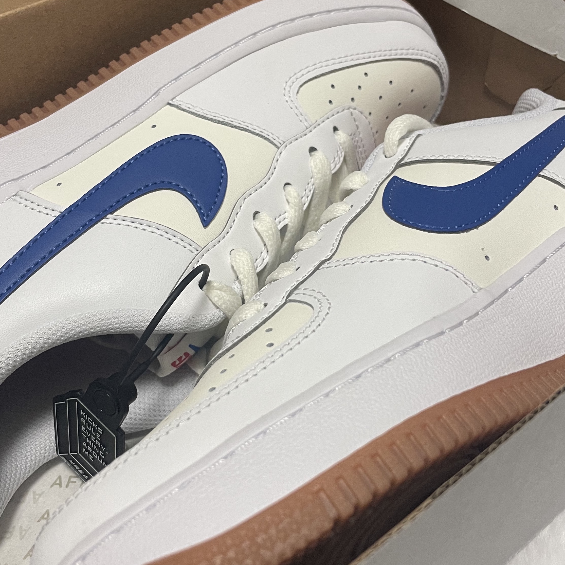 (GS) Nike Air Force 1 White Game Royal 착용 스타일 - 1