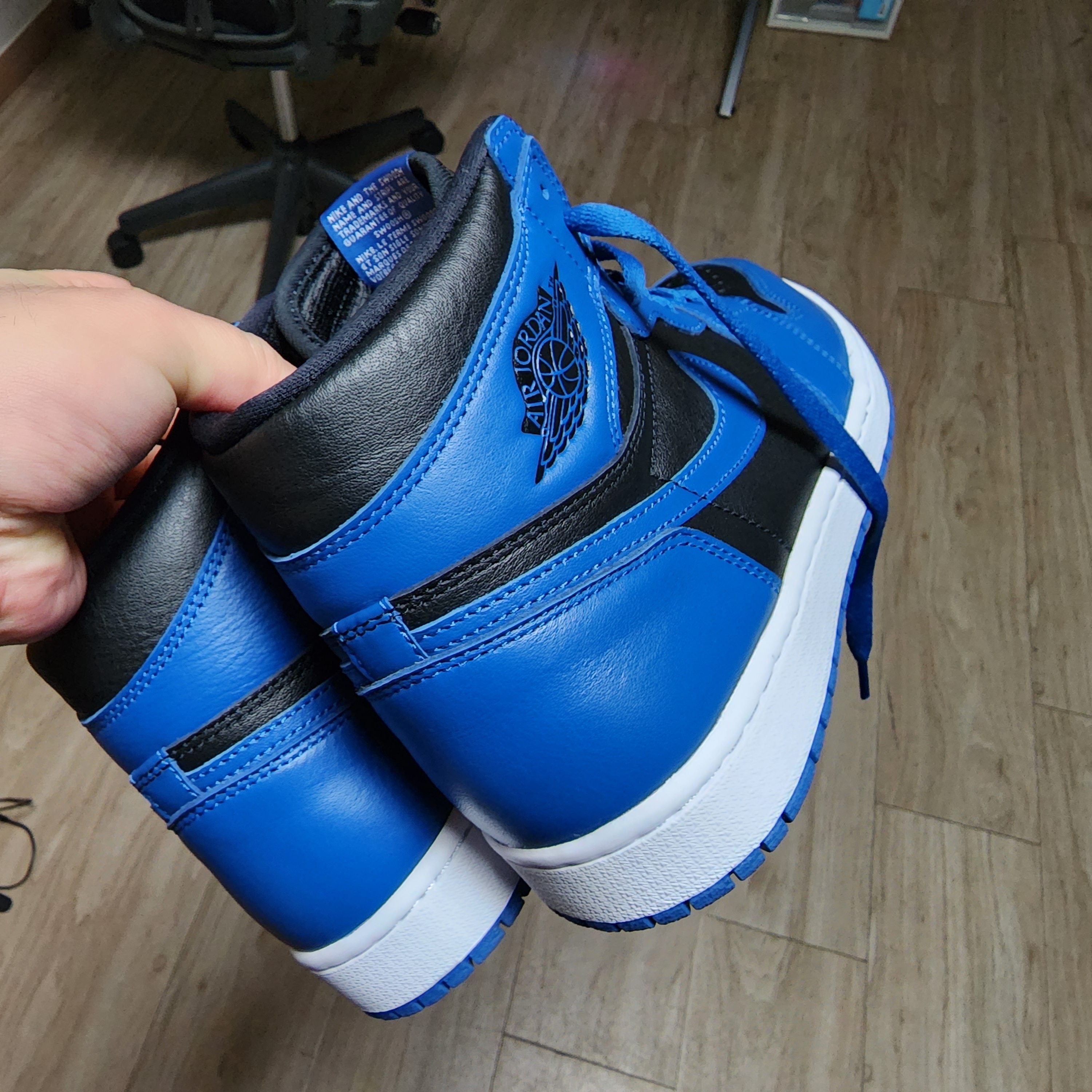 Jordan 1 Retro High OG Dark Marina Blue 착용 스타일