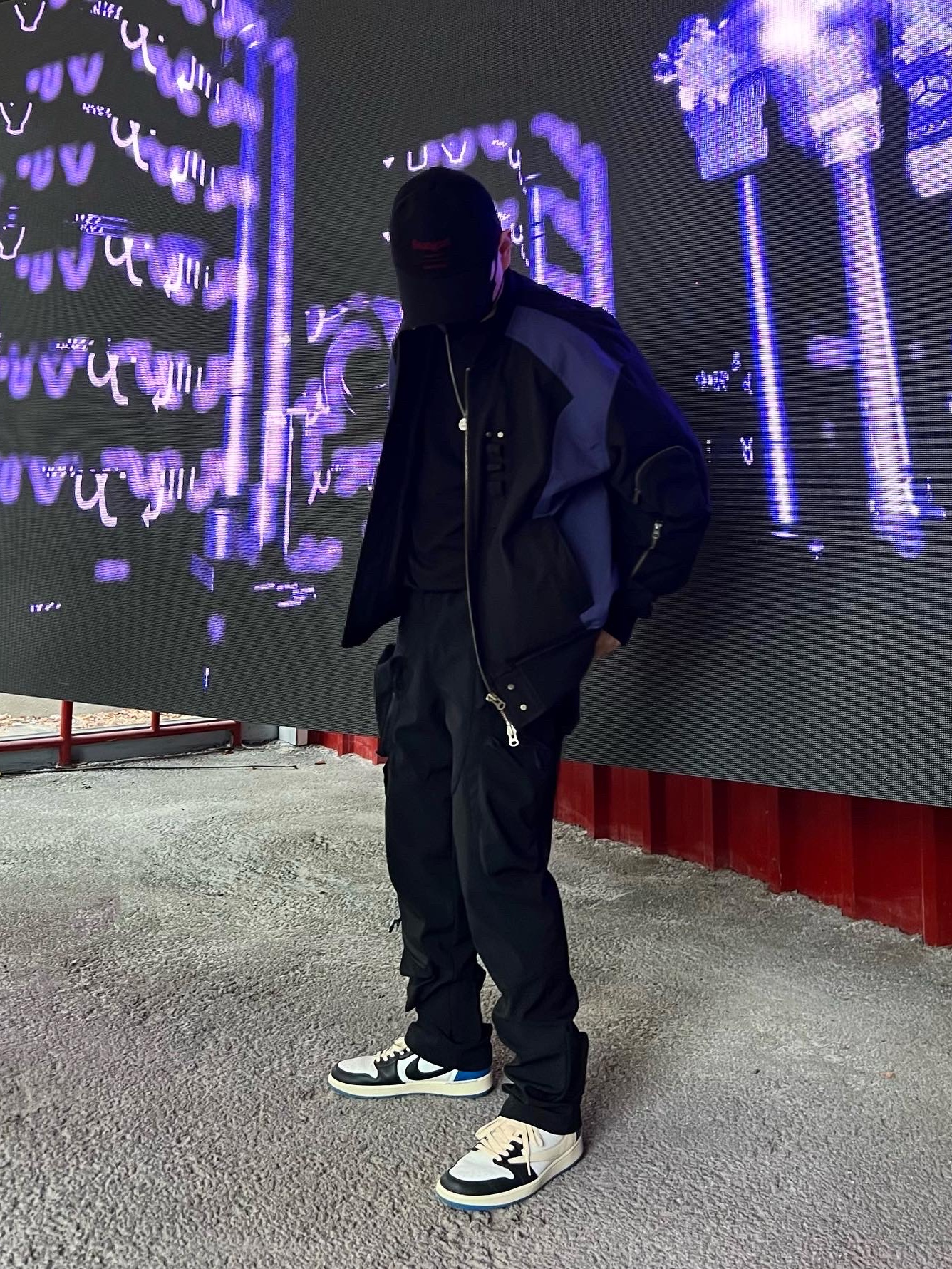 Undermycar Bucky Multi Pocket Dynamic Pants Rookie Black - 22SS, Jordan 1 x Travis Scott x Fragment Retro Low OG SP Military Blue 착용 스타일 - 1