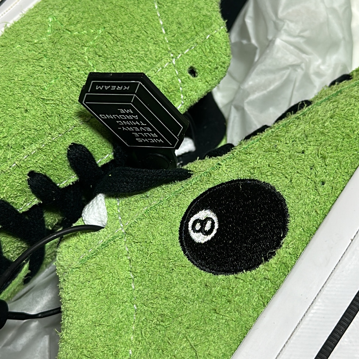 Converse x Stussy One Star Pro Ox 8 Ball Green 착용 스타일 - 1