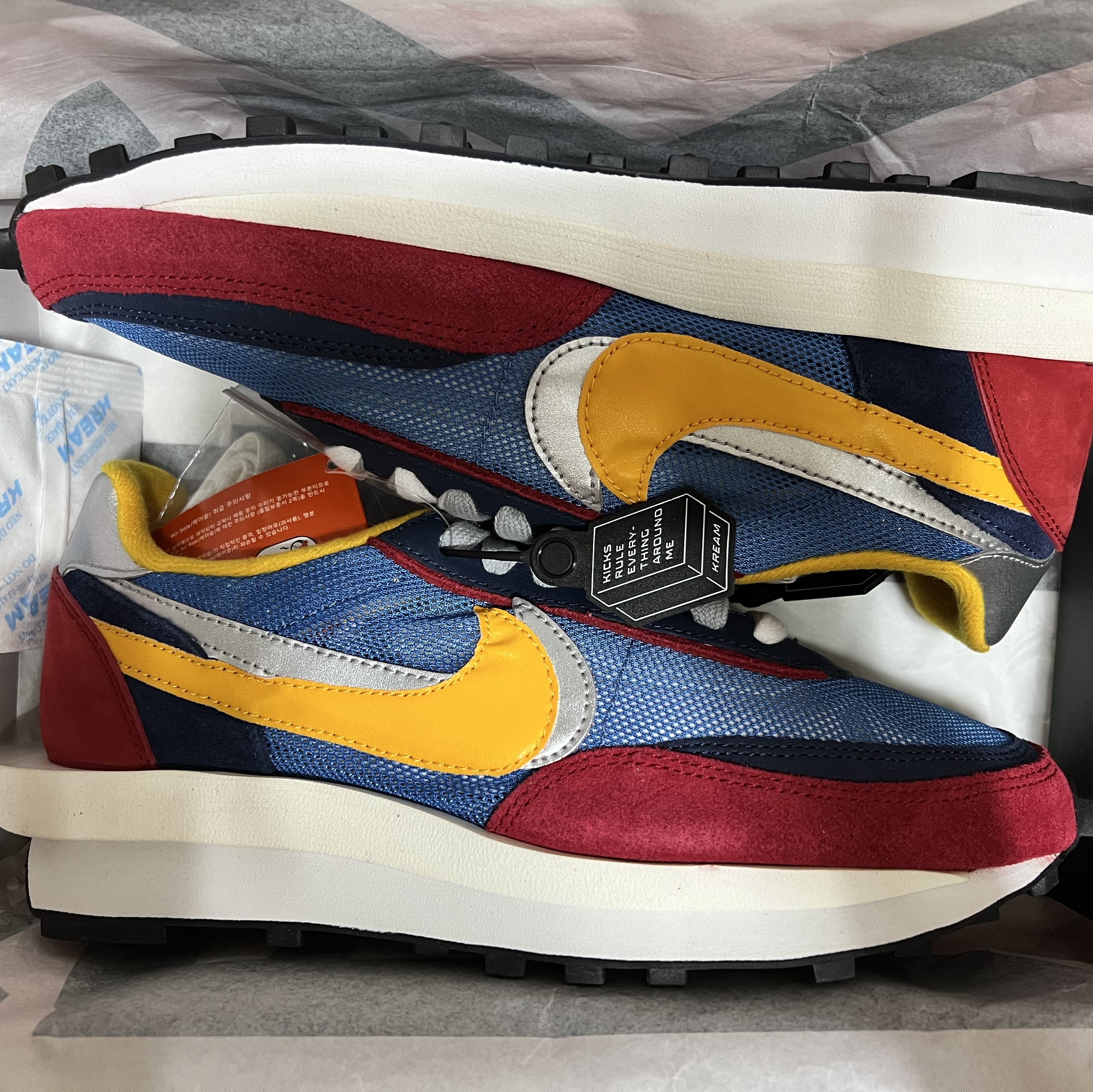 Nike x Sacai LDWaffle Blue Multi 착용 스타일