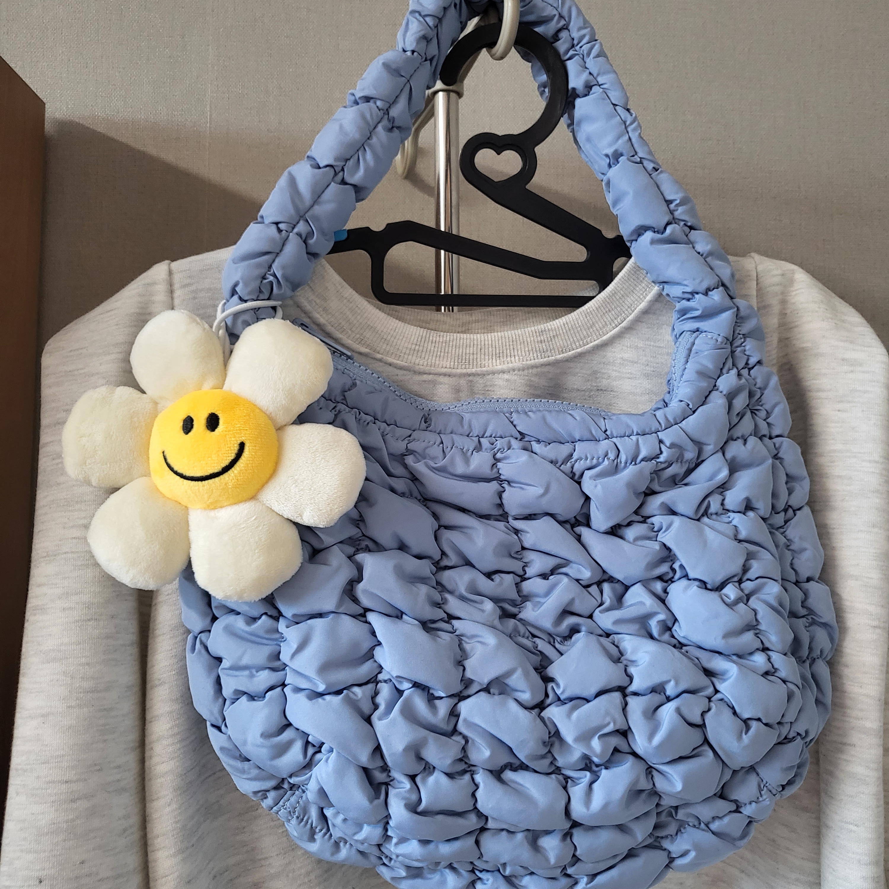 COS Quilted Mini Bag Light Blue 착용 스타일