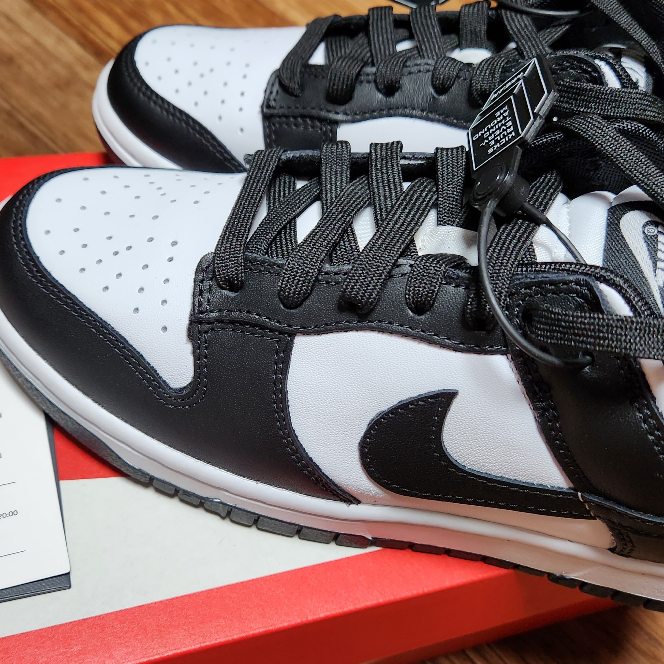 Nike Dunk Low Retro Black 착용 스타일