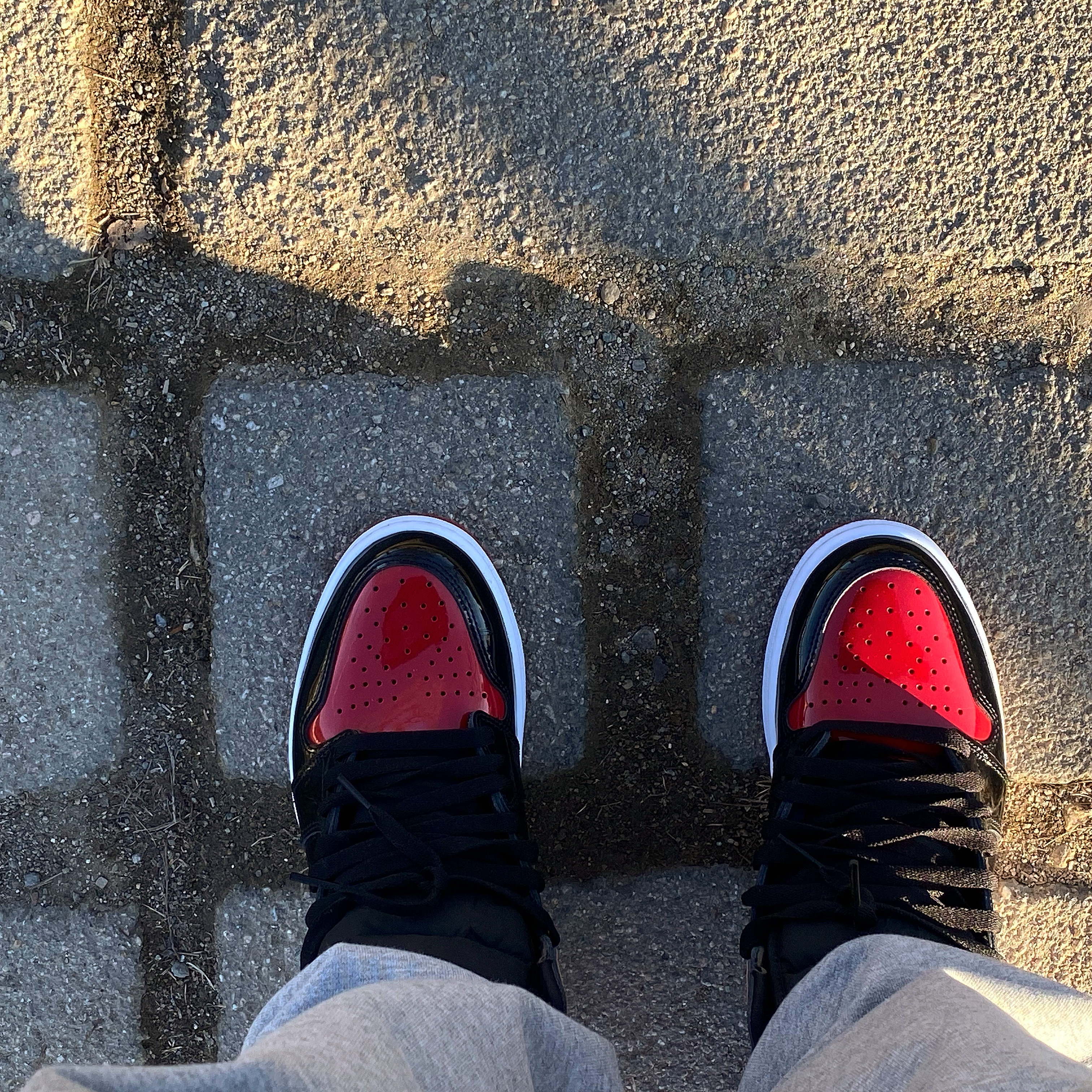Jordan 1 Retro High OG Patent Bred 착용 스타일