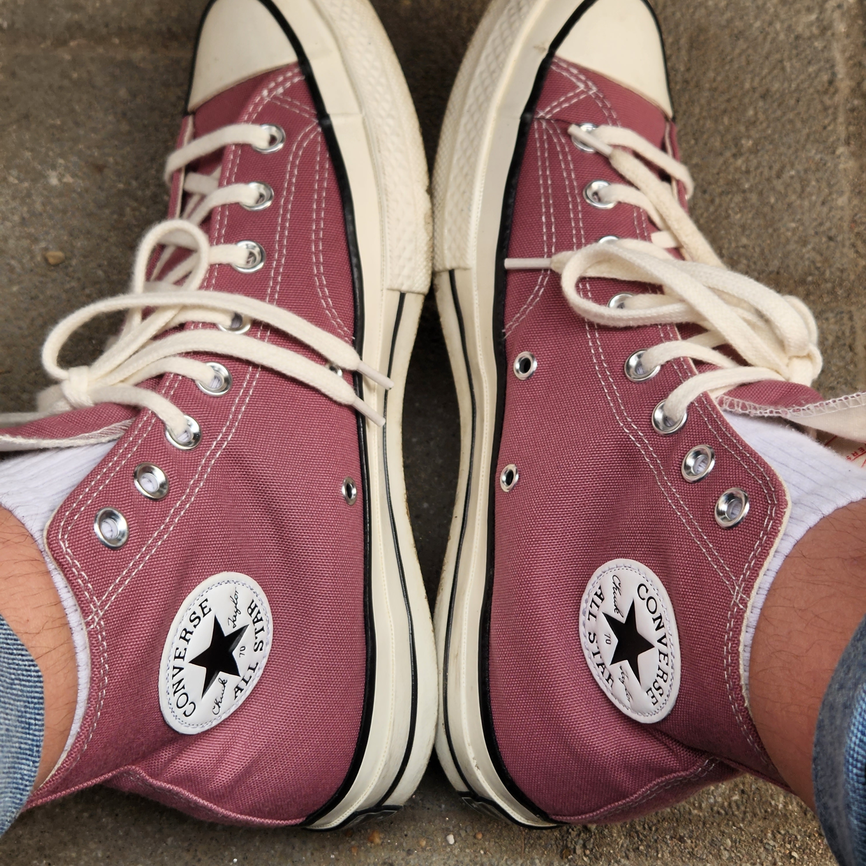 Converse Chuck 70 High Pink Aura 착용 스타일 - 2