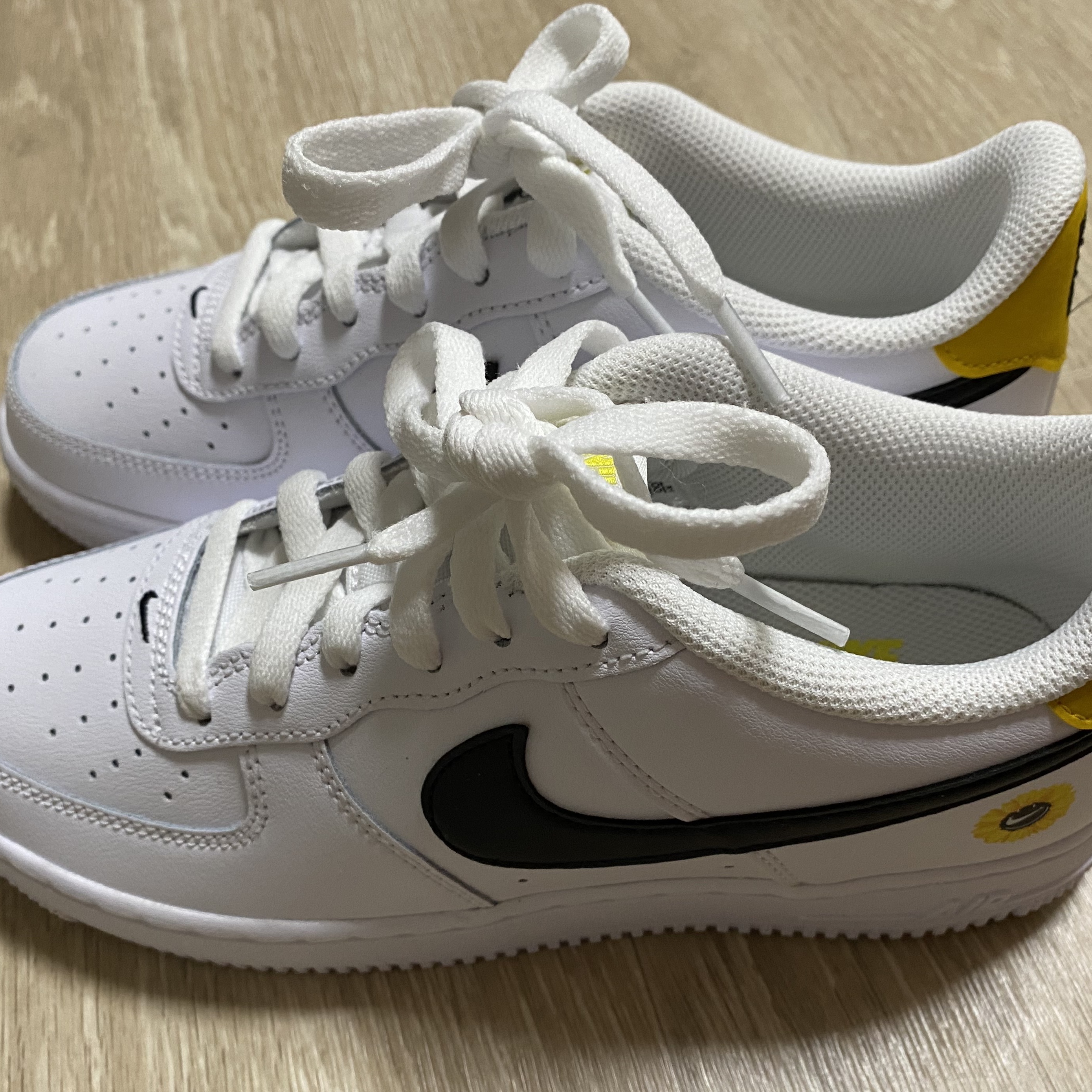 (GS) Nike Air Force 1 LV8 Have a Nike Day 착용 스타일 - 1