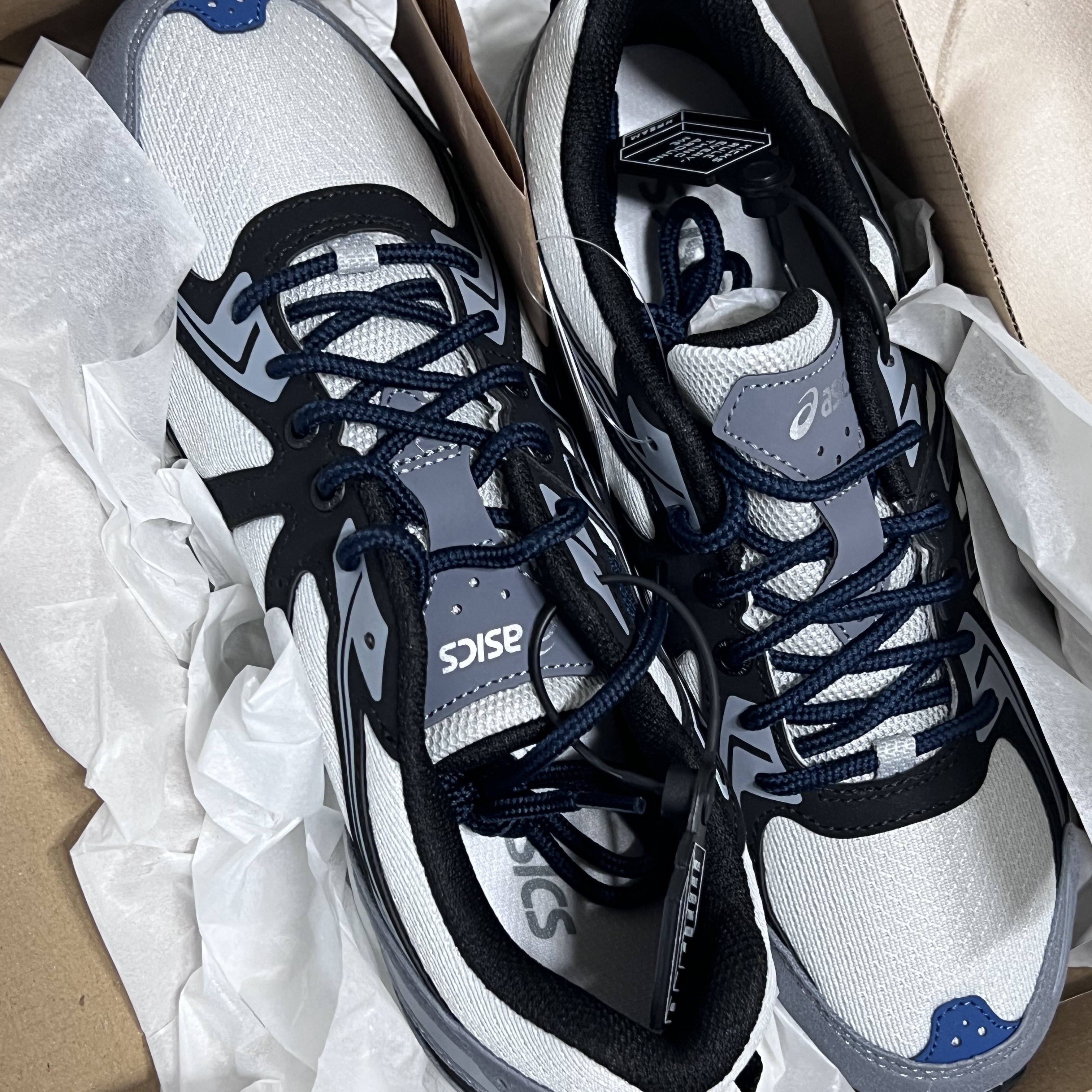 Asics Gel-Venture 6 SPS Glacier Grey 착용 스타일 - 1