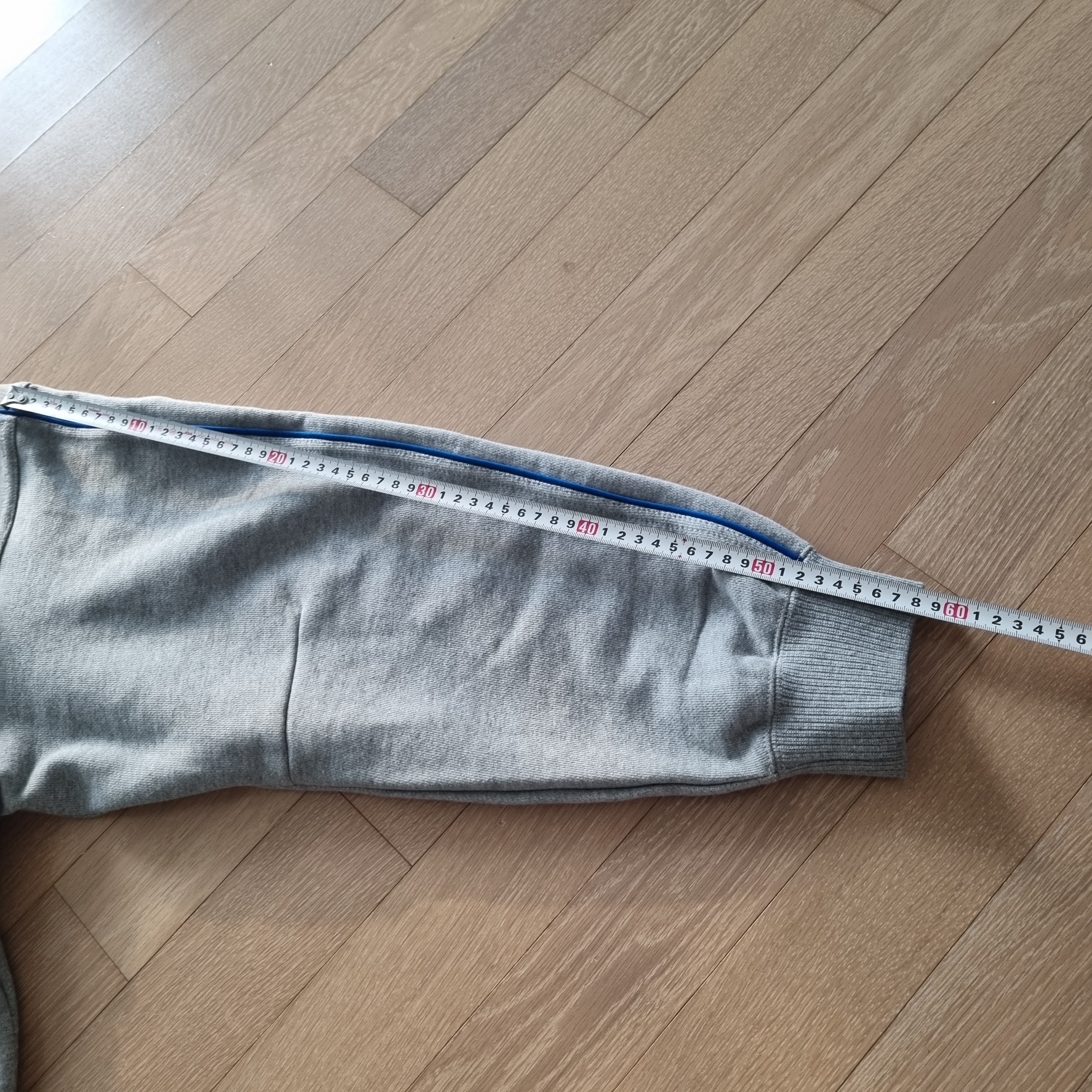 Converse x Ader Error Shapes Pullover Hoodie Vintage Grey Heather 착용 스타일 - 4