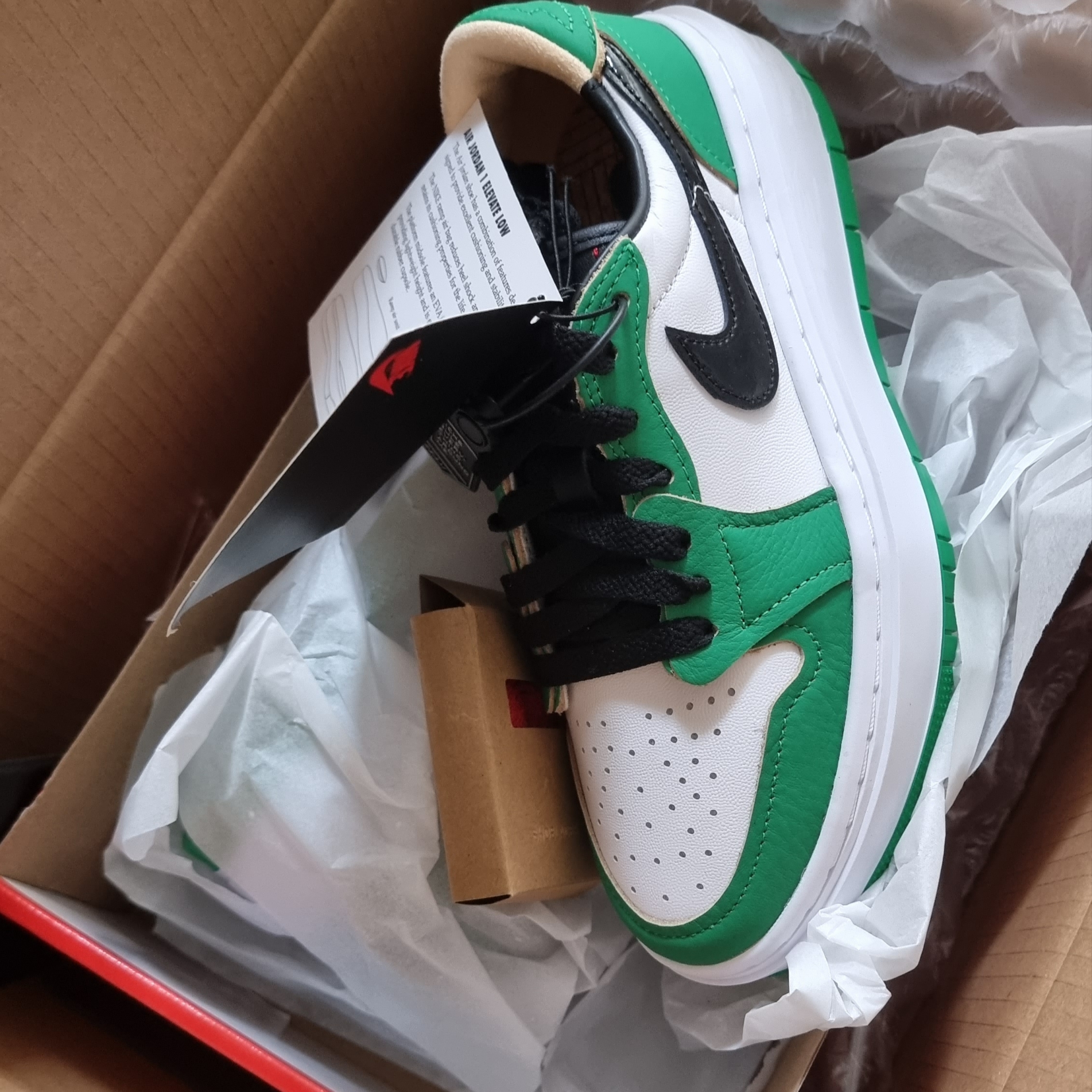 (W) Jordan 1 Elevate Low SE Lucky Green 착용 스타일