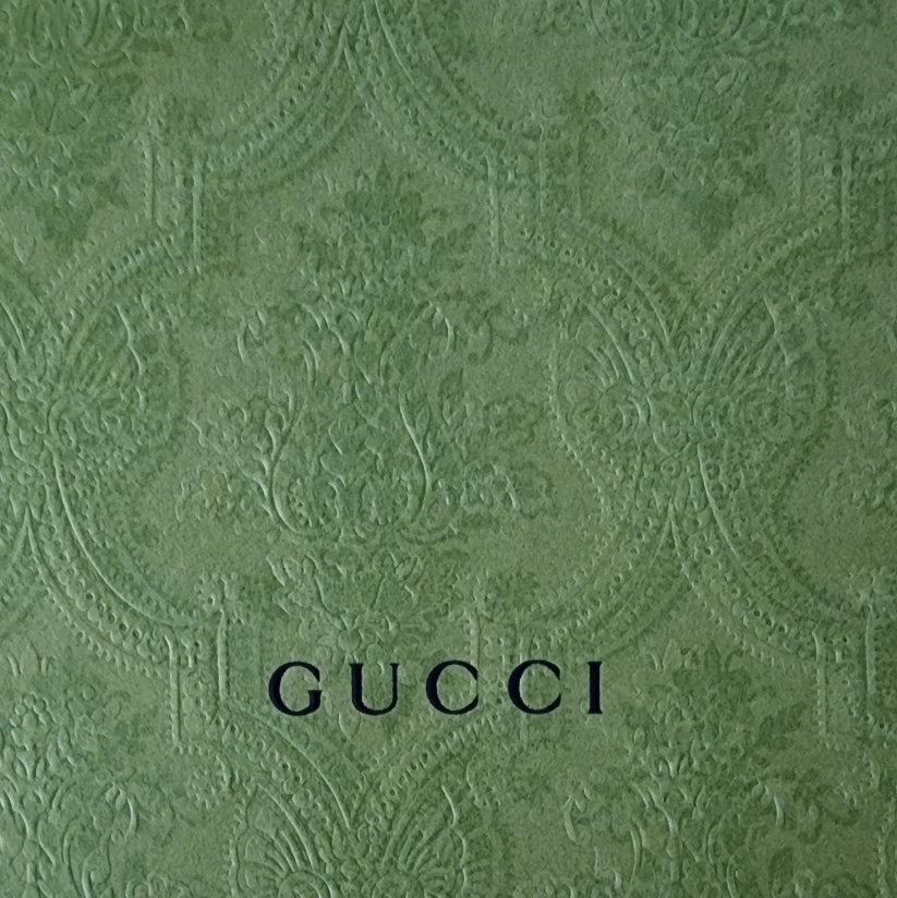 Gucci Signature Wallet Black 착용 스타일 - 2