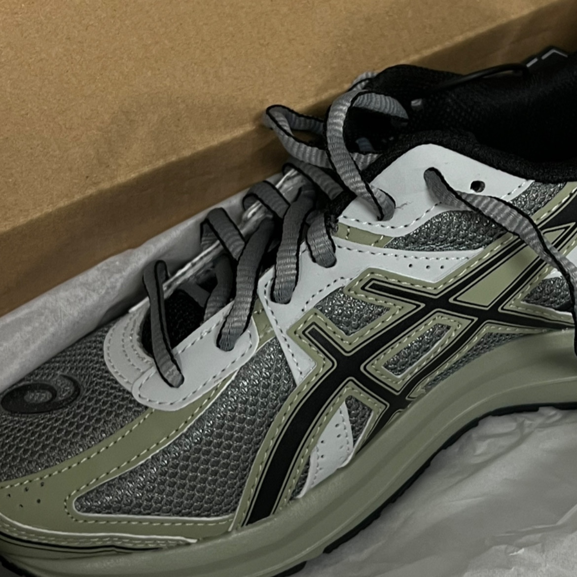 Asics Jog 100 S Sheet Rock - 2E Wide 착용 스타일