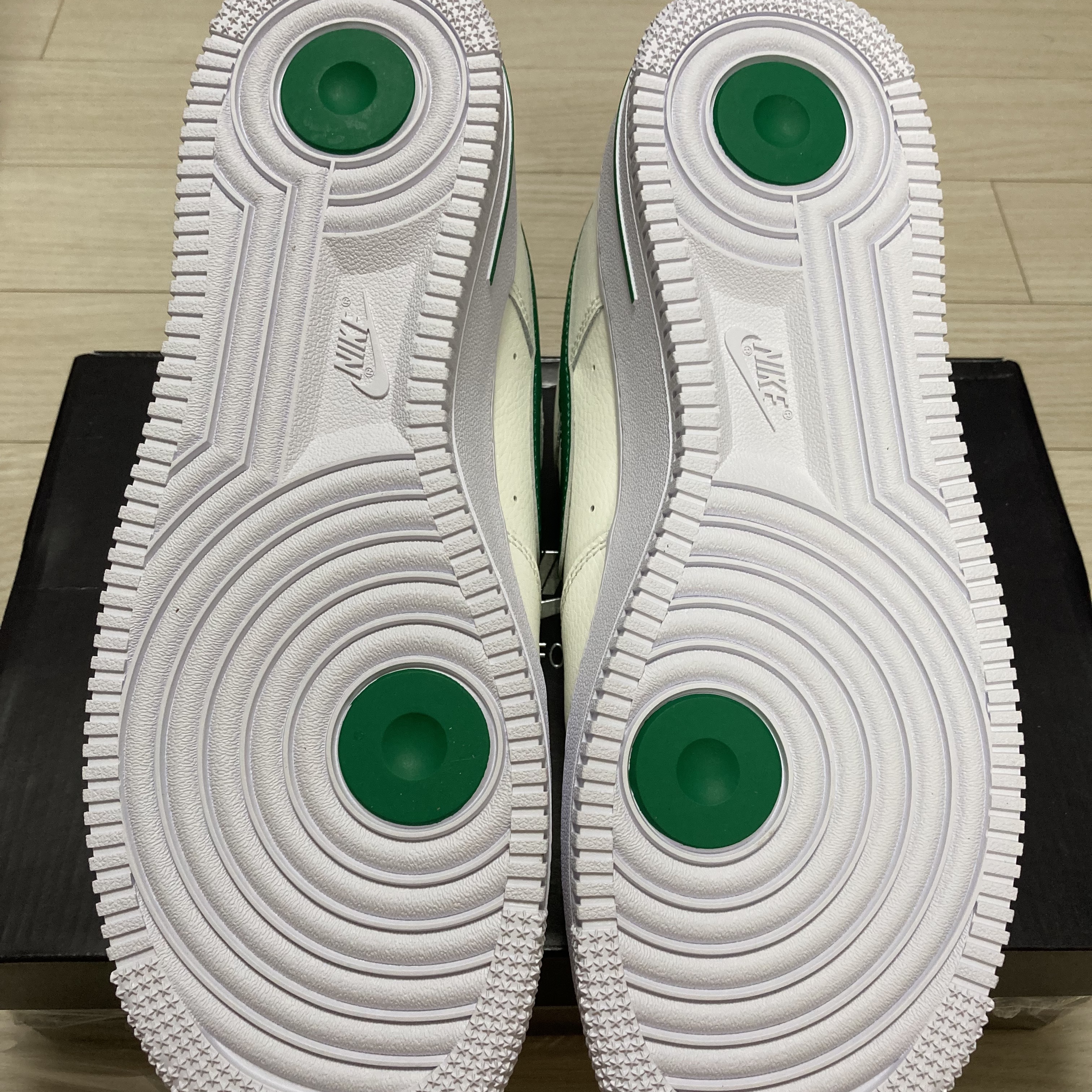 Nike Air Force 1 '07 LV8 40th Anniversary Join Forces Sail Malachite 착용 스타일 - 4