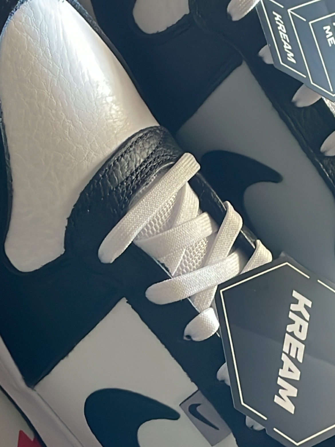 Nike Ebernon Low Premium White Black 착용 스타일 - 3
