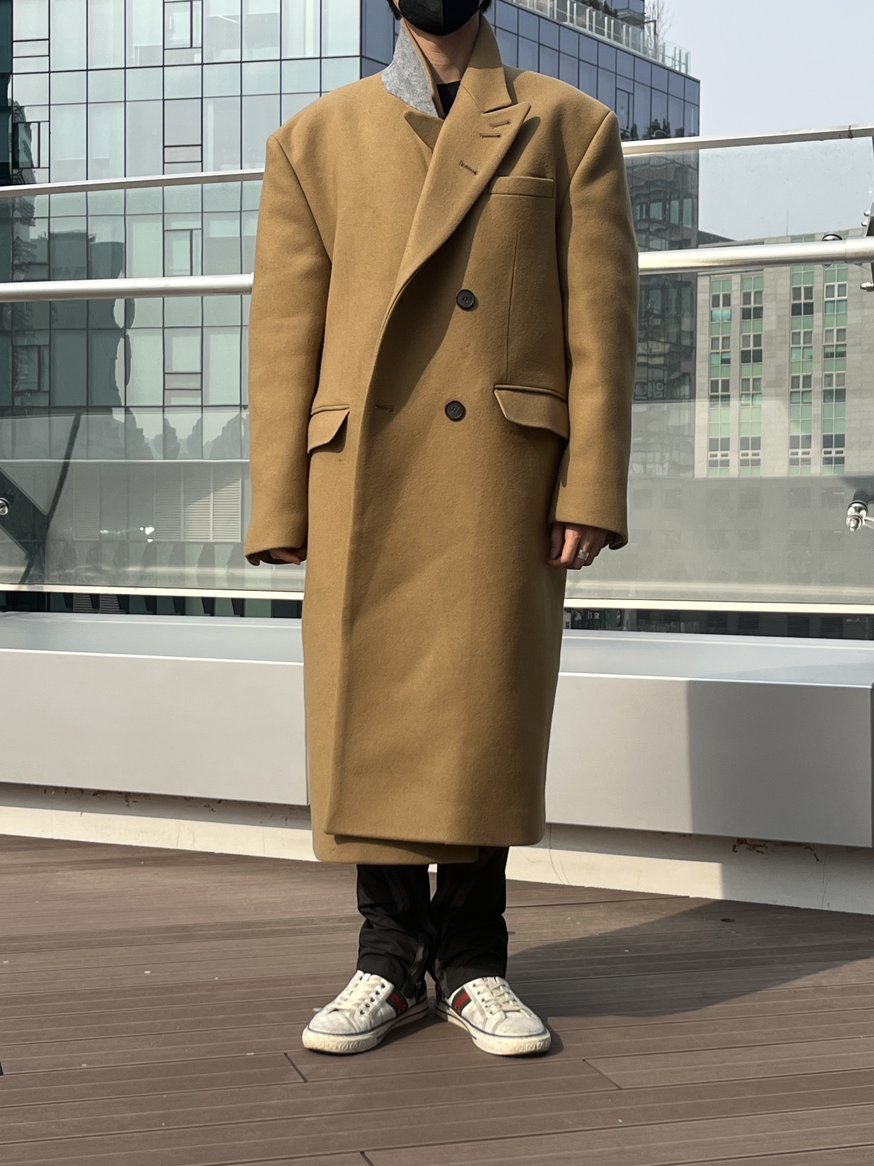 [KREAM 단독] STU Overfit Double Coat Camel 착용 스타일