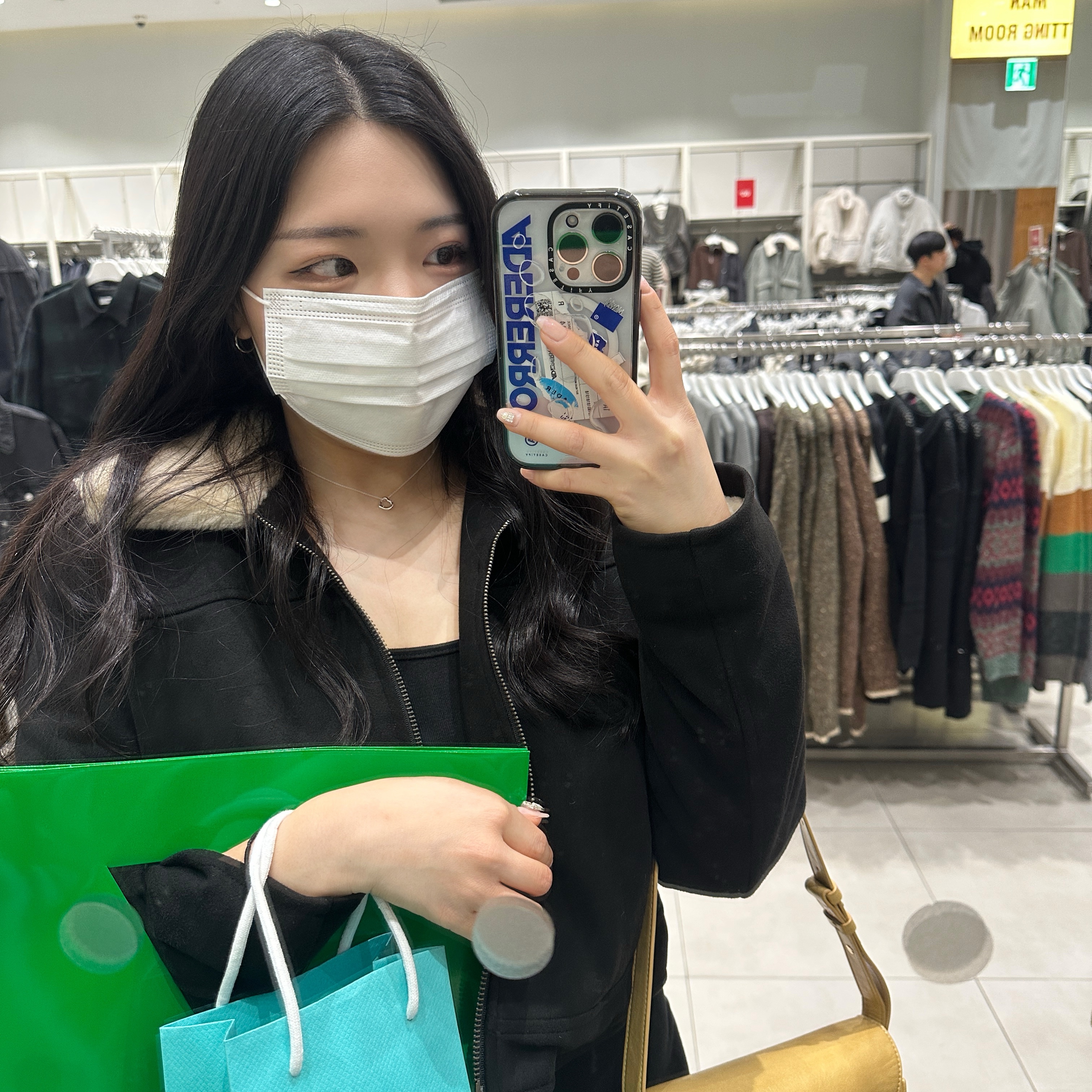 Casetify x Ader Error iPhone Sticker Magsafe Case Clear 착용 스타일
