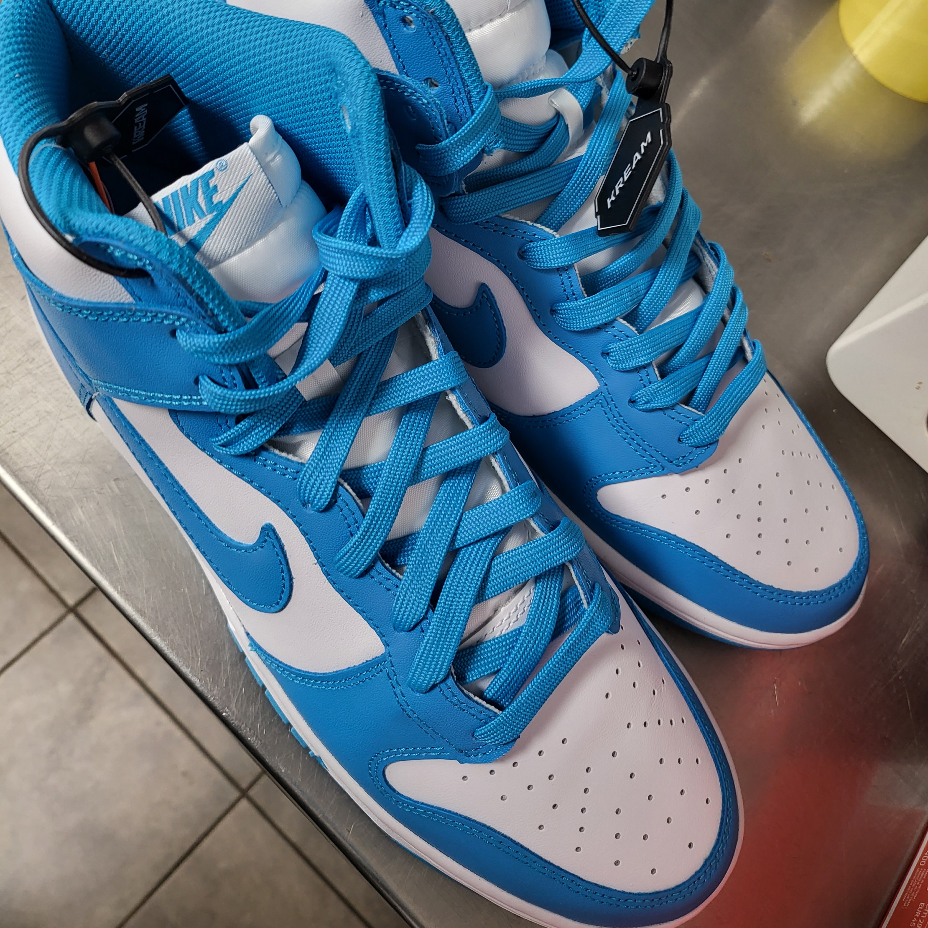 Nike Dunk High Retro Championship Blue 착용 스타일 - 2