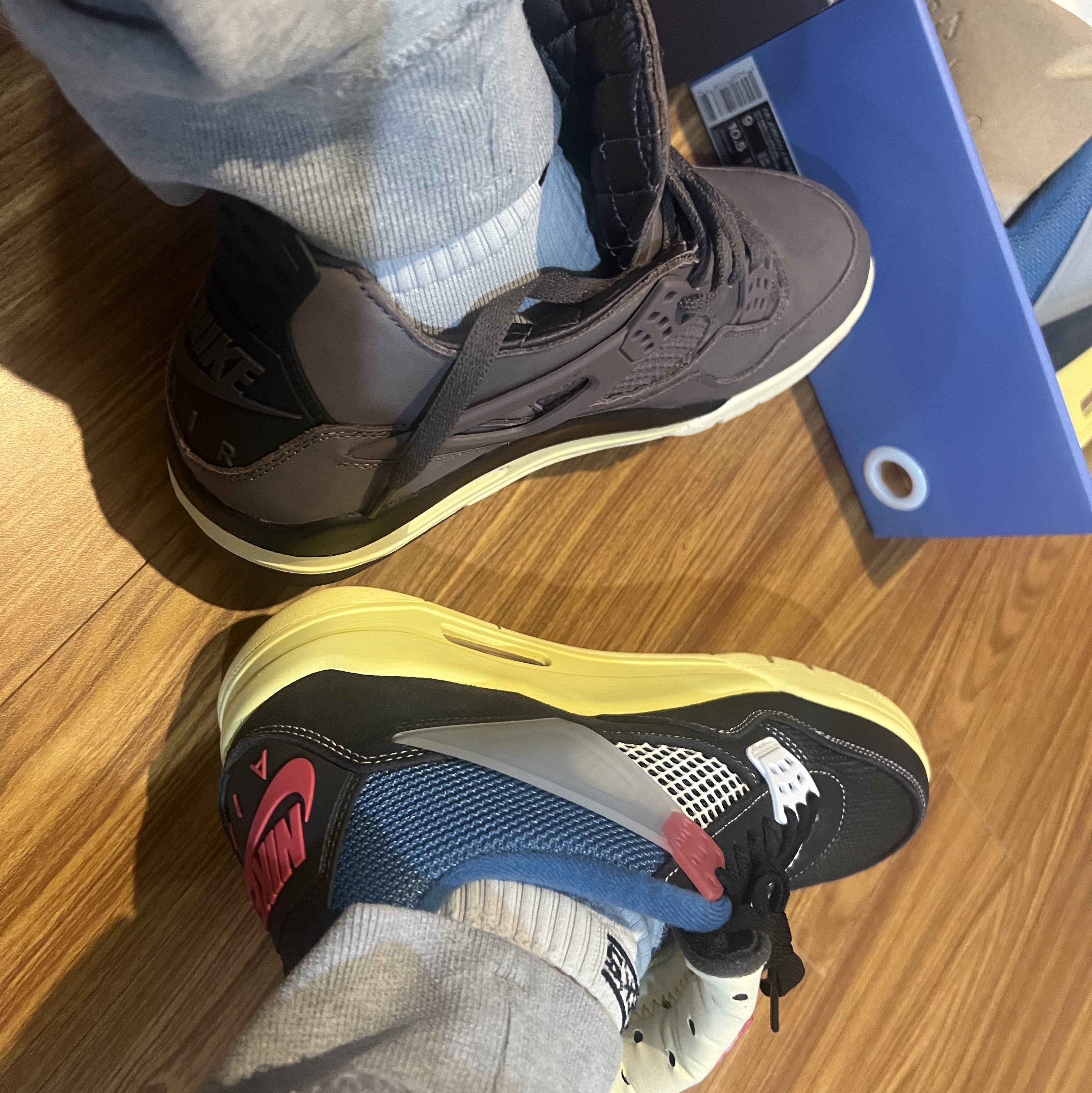 Jordan 4 x A Ma Maniere Retro Violet Ore, Jordan 4 x Union Retro Off Noir 착용 스타일 - 5