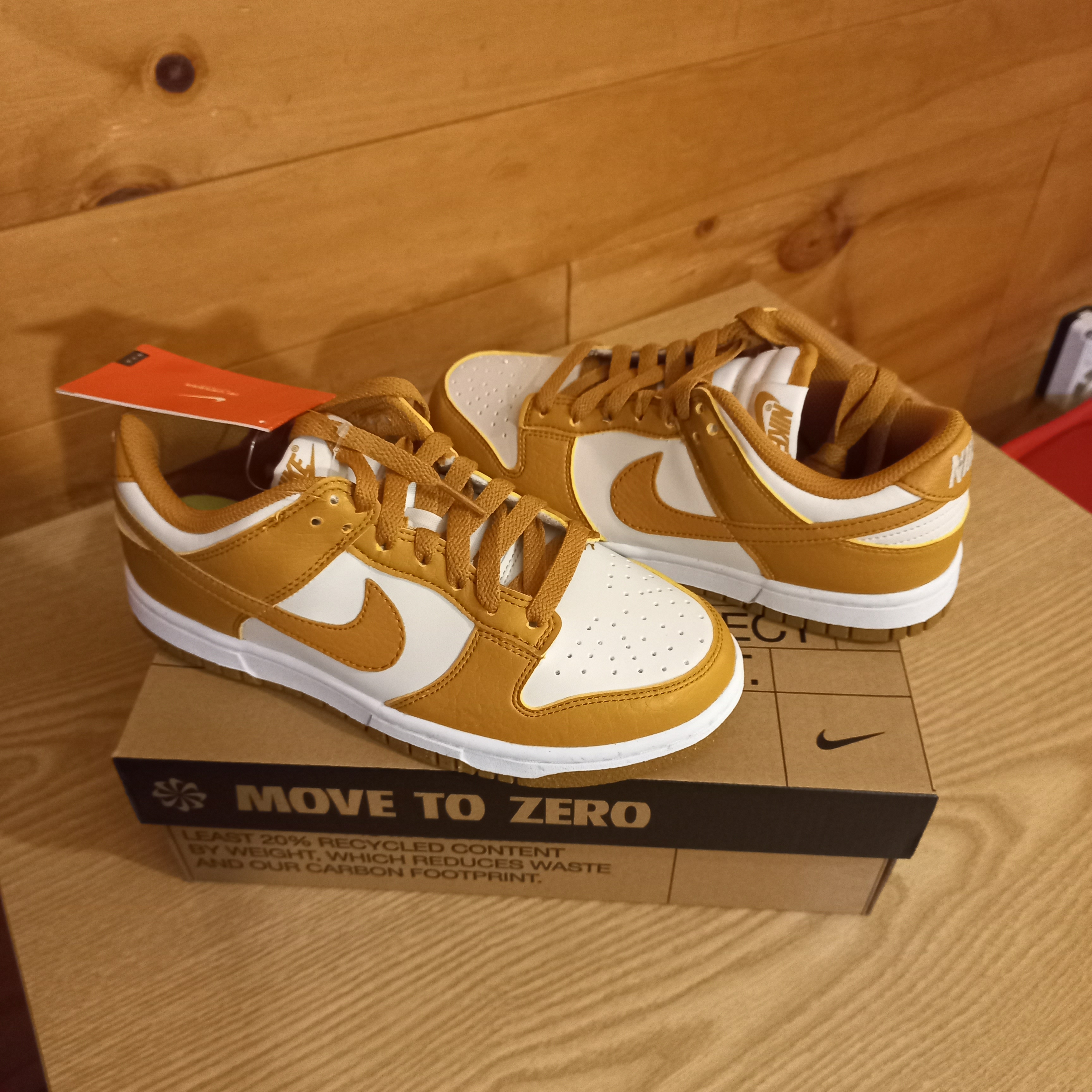 (W) Nike Dunk Low Next Nature Phantom 착용 스타일 - 1