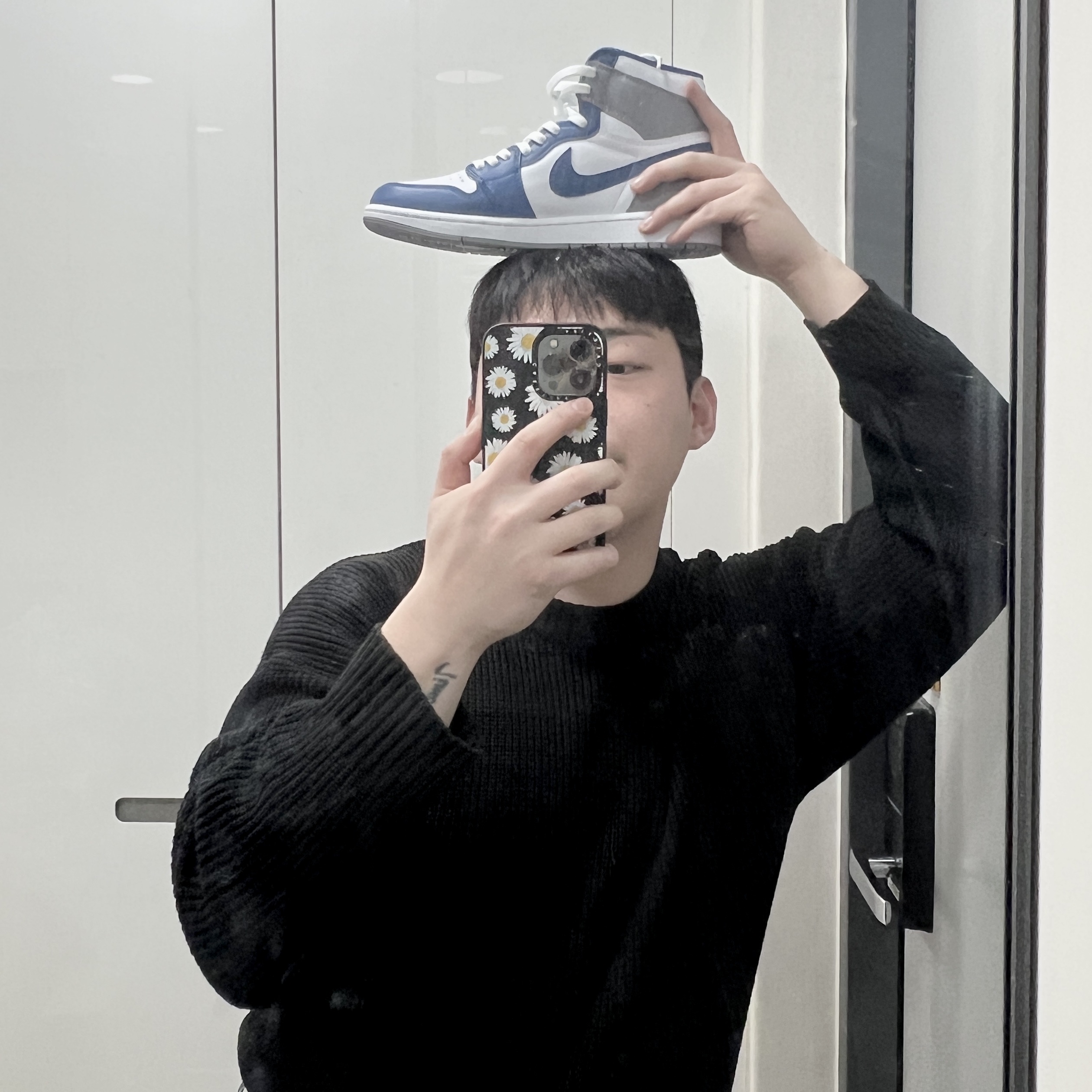 Jordan 1 Retro High OG True Blue 착용 스타일