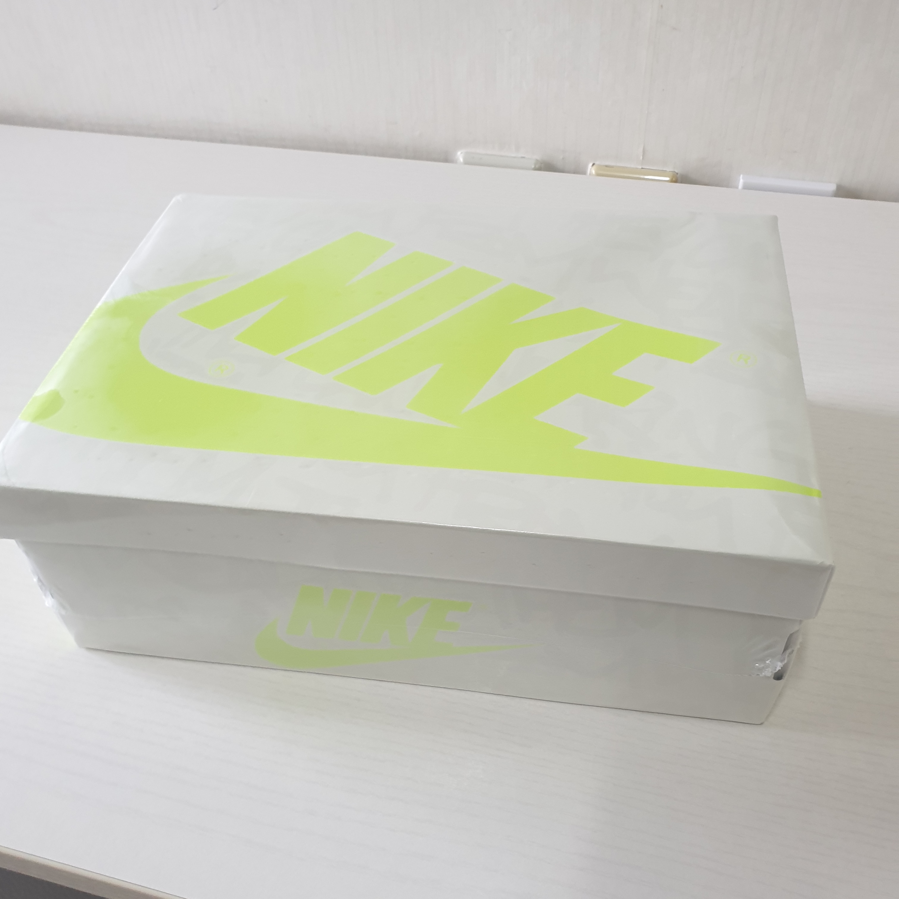 Jordan 1 Retro High OG Volt 착용 스타일 - 2