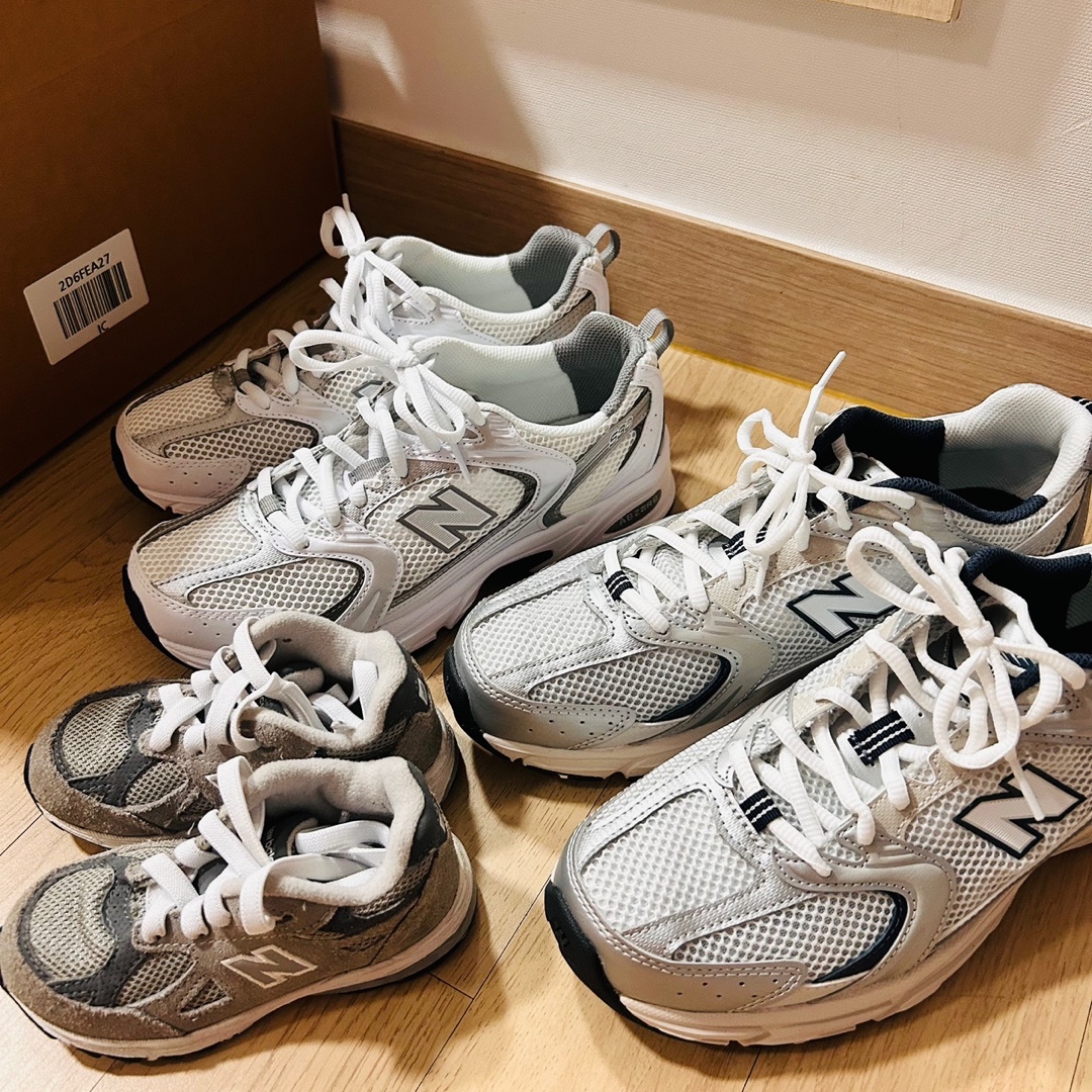 New Balance 530 Steel Grey, New Balance 530 White Silver 착용 스타일