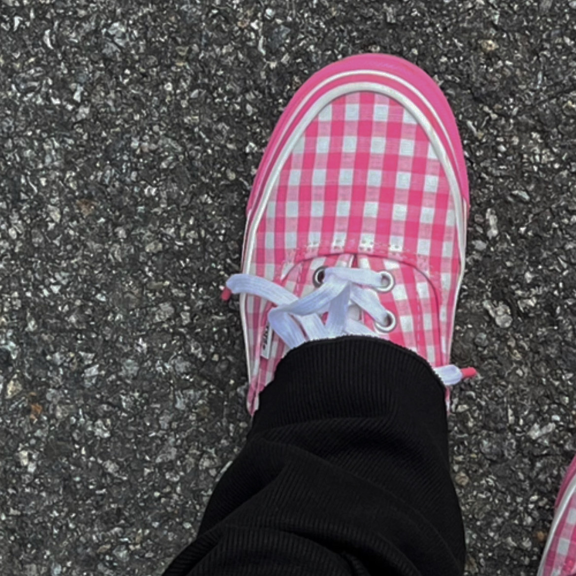 Vans Vault x Comme des Garcons Girl OG Era LX Gingham Check Pink 착용 스타일