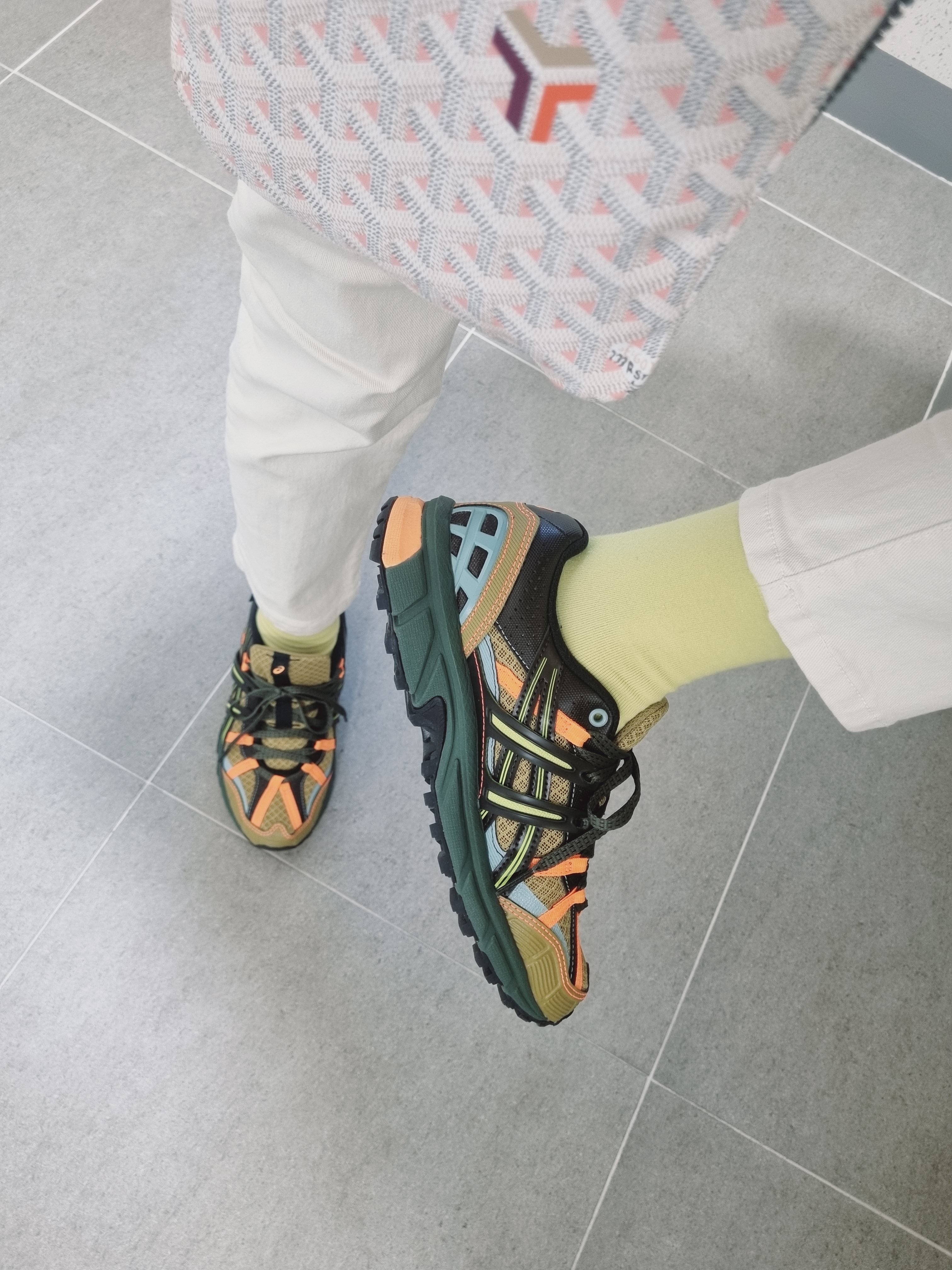 Asics x Andersson Bell Gel-Sonoma 15-50 Olive Oil Dark Brown 착용 스타일 - 2