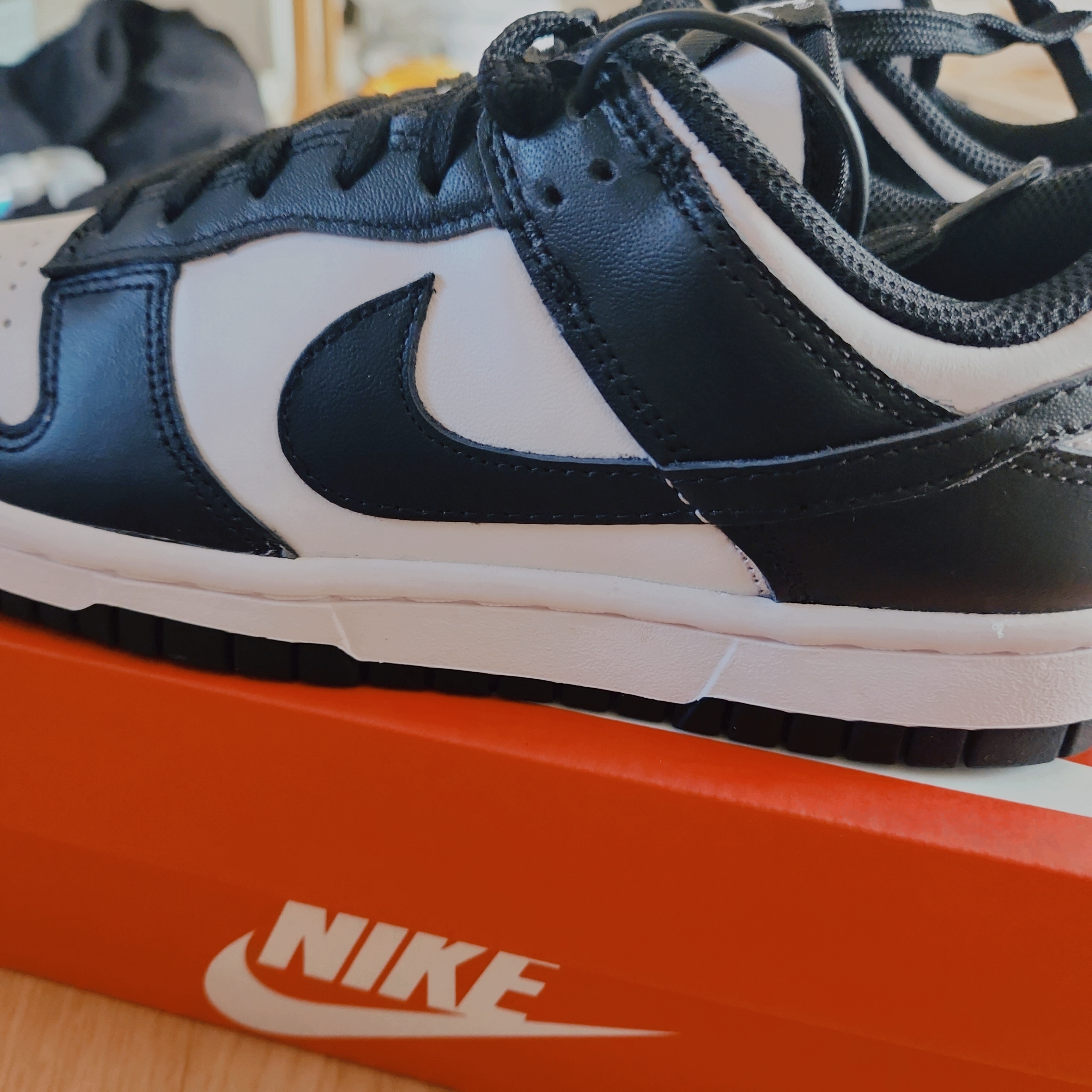 (W) Nike Dunk Low Black 착용 스타일